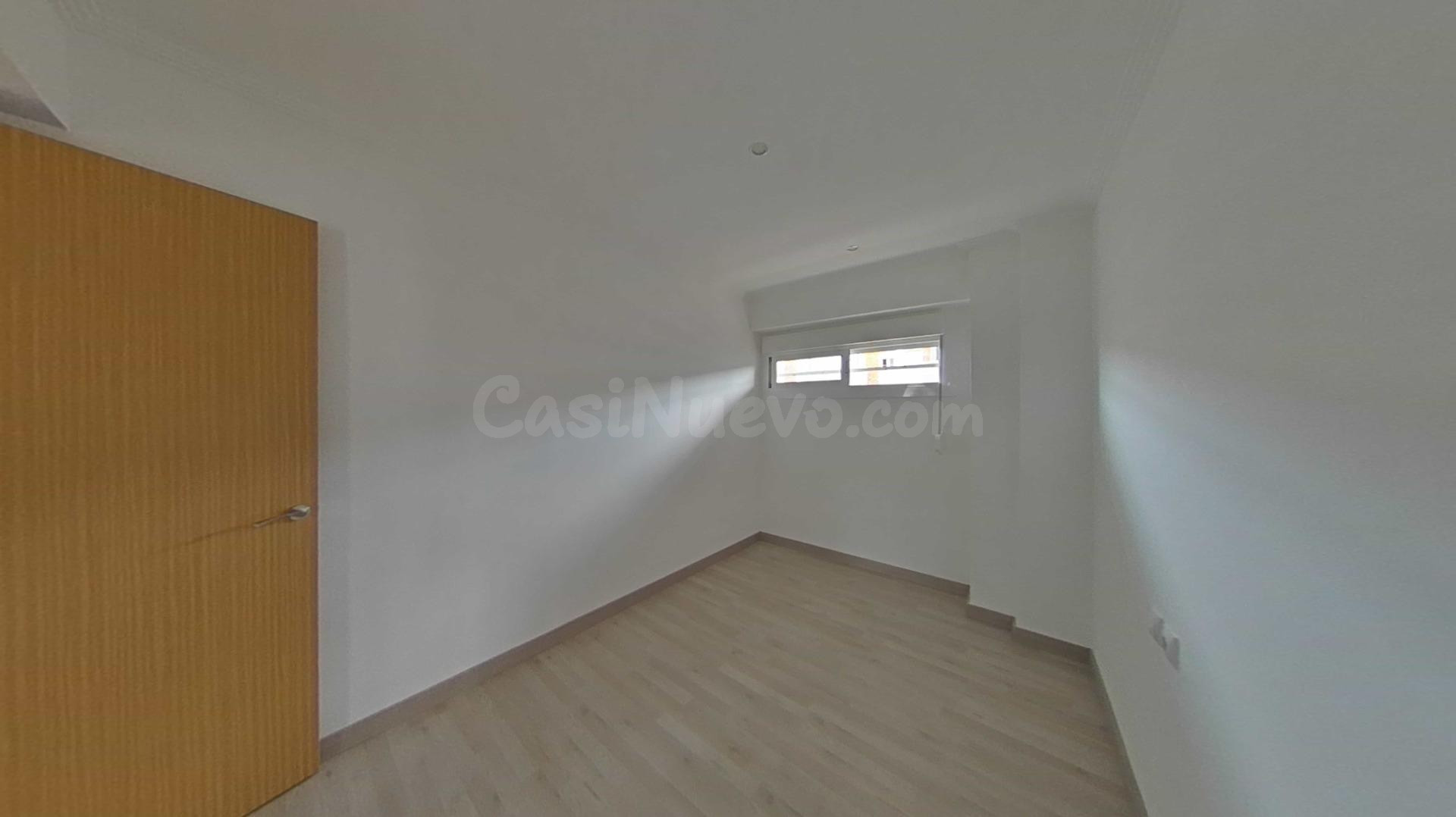 Oportunidad única en San Vicente del Raspeig: Acogedor piso a la venta por €145,000 - foto 2