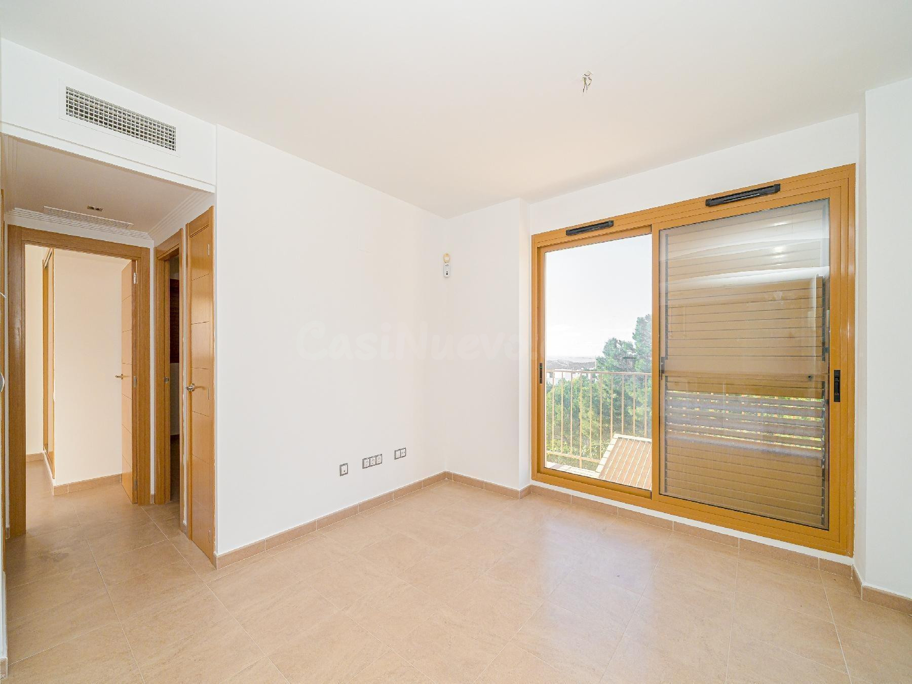 Moderno Piso en Venta en Sierra Cortina, Finestrat - €230,00