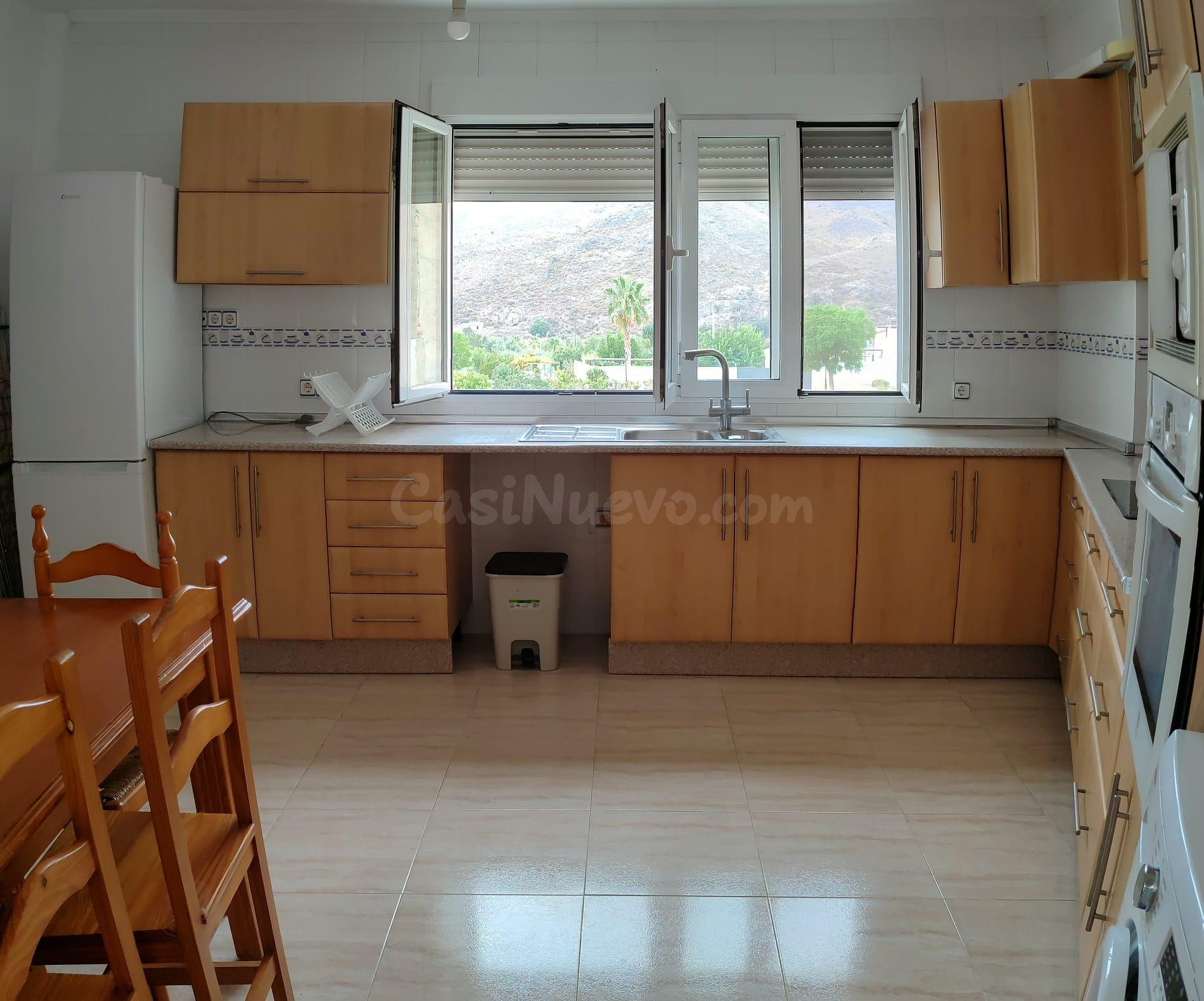 VENTA DE PISO EN FINES ( ALMERÍA ), CON ASCENSOR. - foto 2