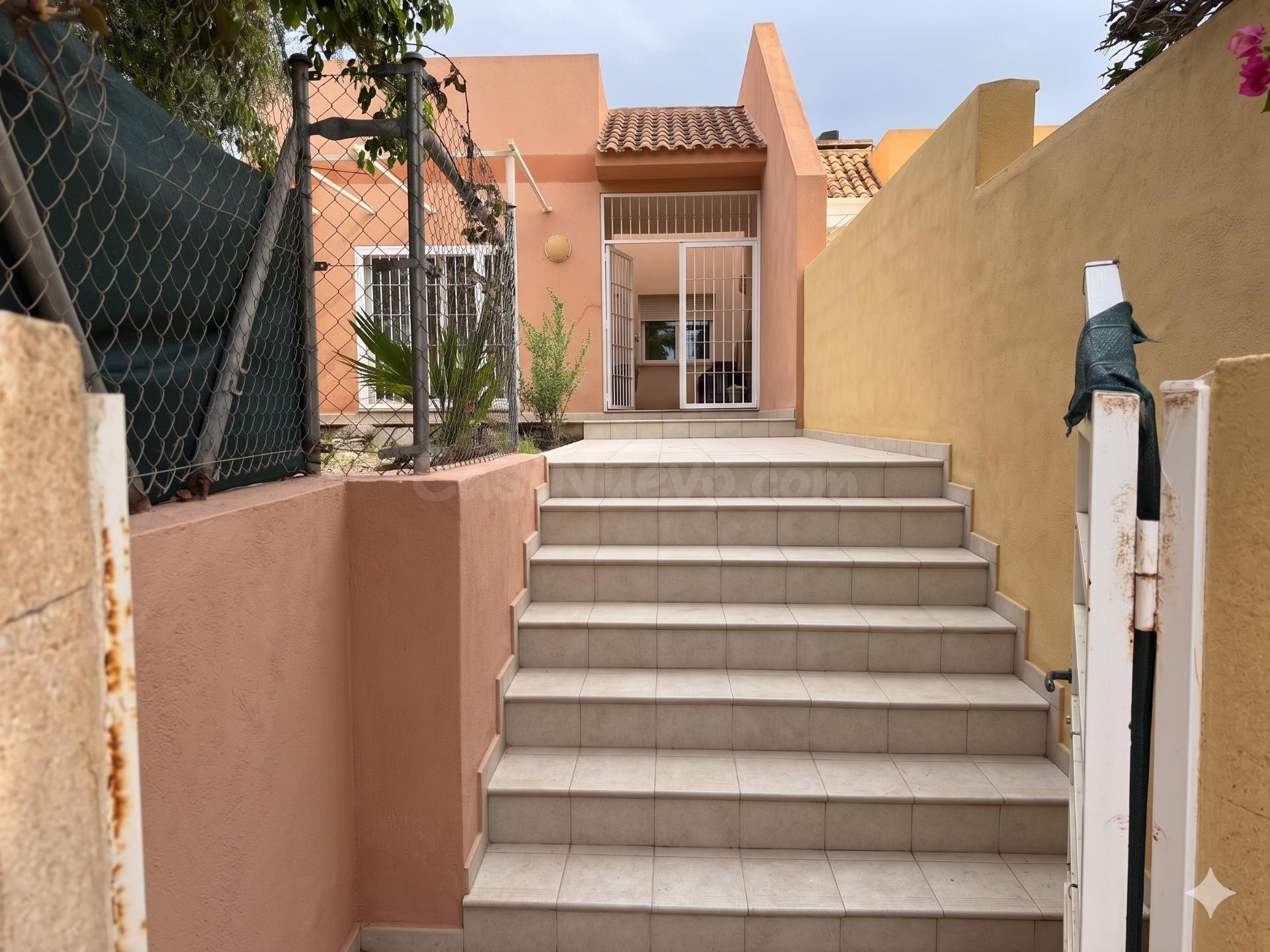 Impresionante Adosado en El Campello - ¡Tu hogar a pasos de  - foto 2
