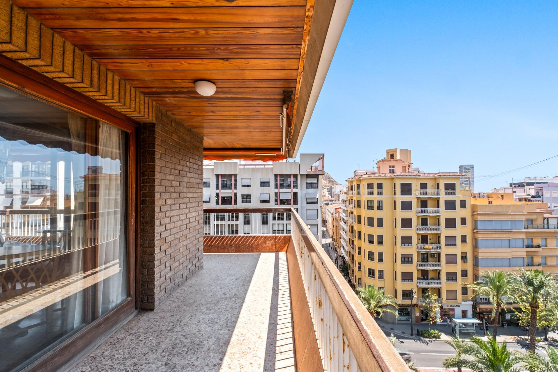 Espectacular piso en el corazón de Alicante con terraza peri - foto 3