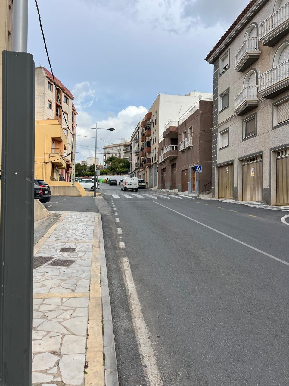 PISO EN MACAEL ( ALMERÍA ) CON EXCELENTE UBICACIÓN CON 3 DOR - foto 2