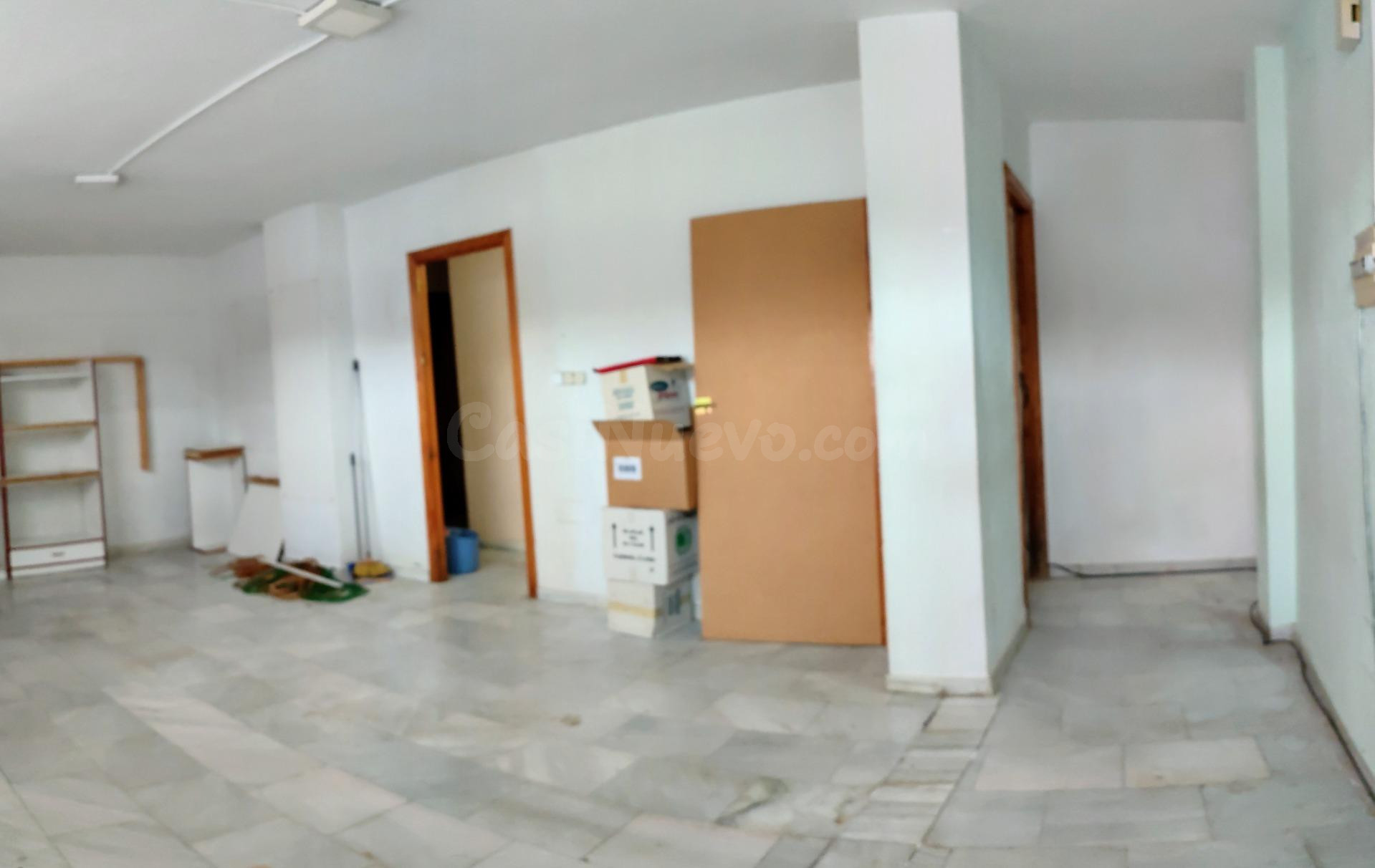 Venta de casa de 3 habitaciones con local comercial en Macae - foto 2