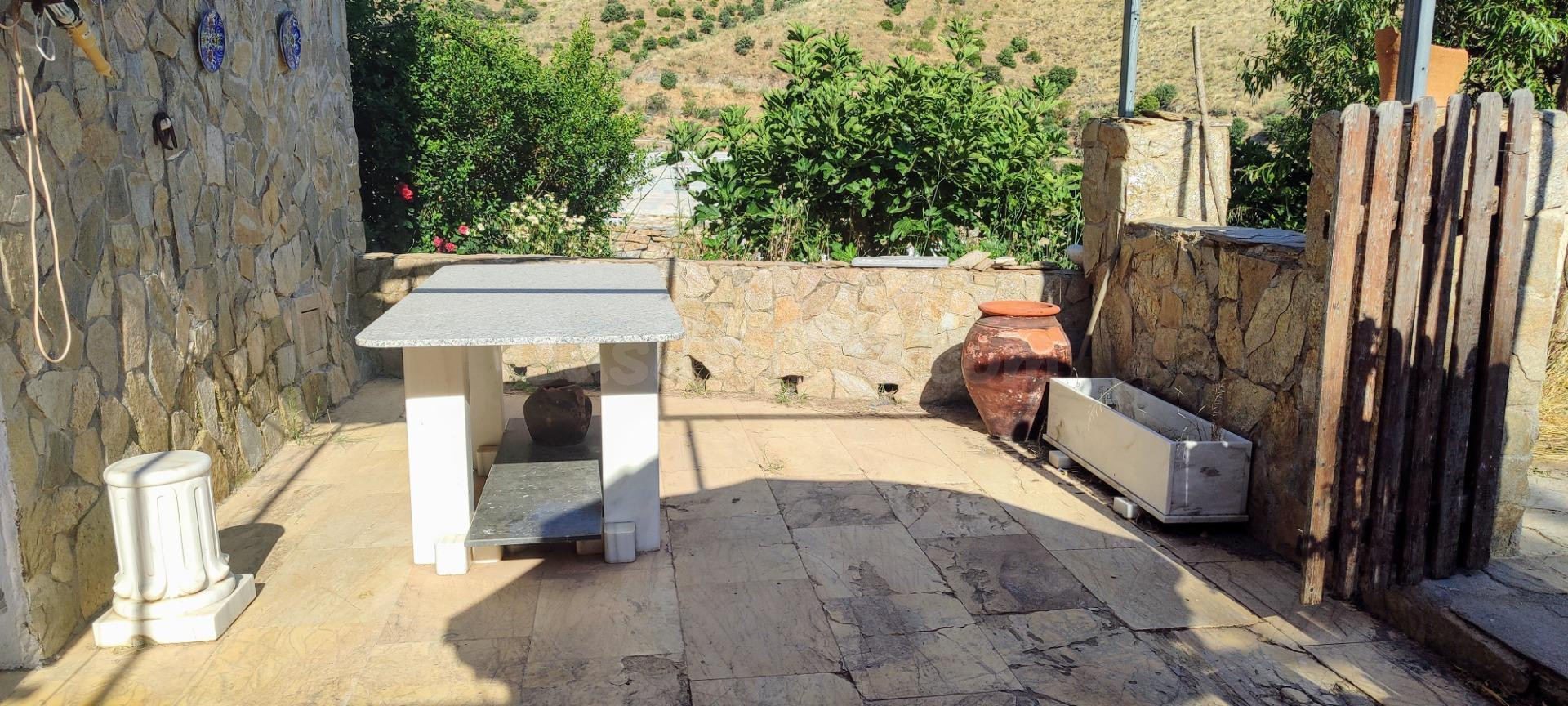 CHERCOS ( ALMERÍA ). VENTA DE CASA DE CAMPO DE 3 habitacione - foto 4