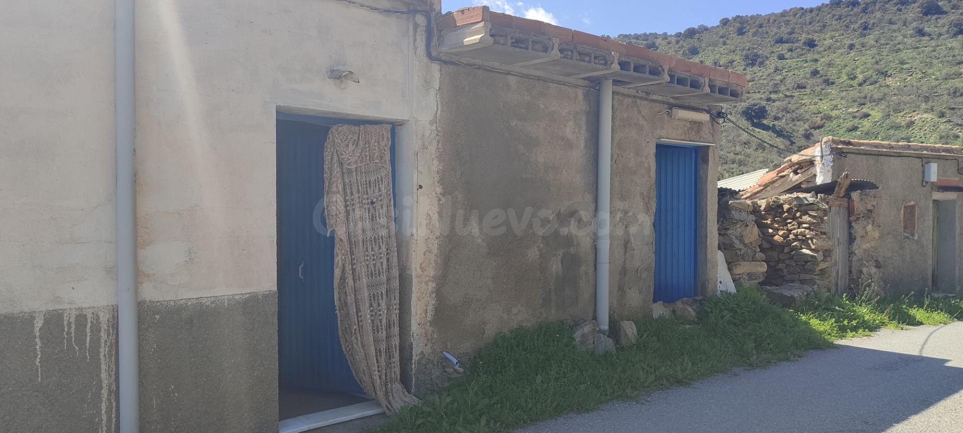 LAROYA ( ALMERÍA ). CASA DE CAMPO CON TERRENO. - foto 5