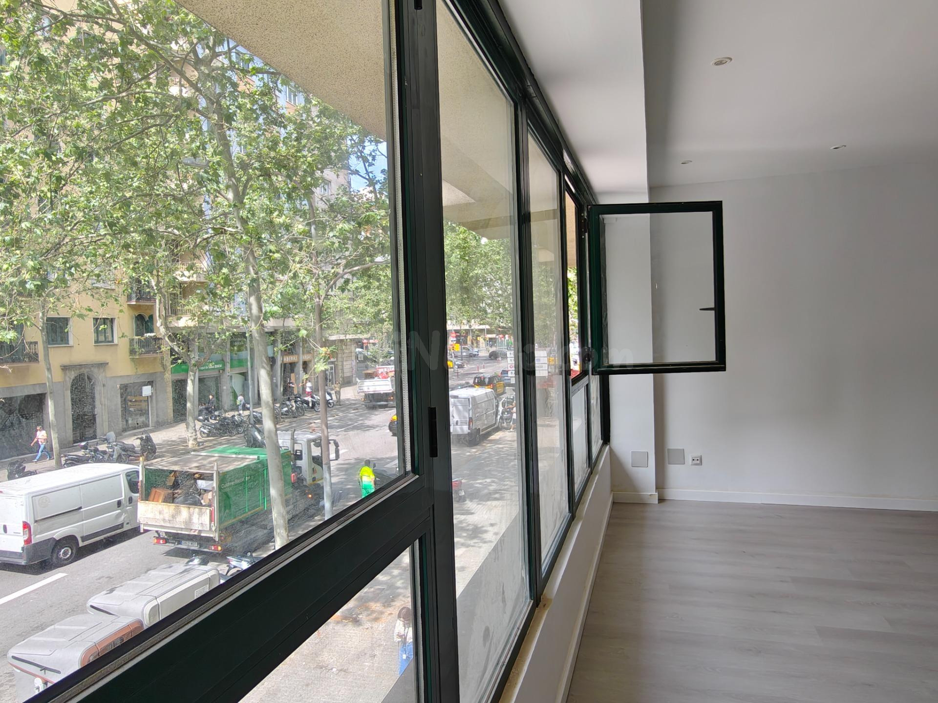 VIVIENDA TOTALMENTE REFORMADA en el barrio de Sant Antoni ce