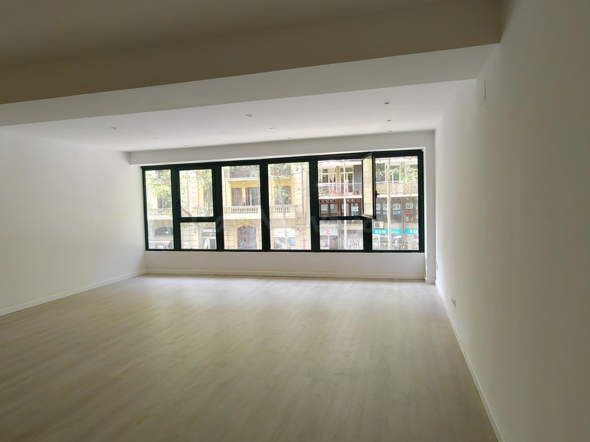 VIVIENDA TOTALMENTE REFORMADA en el barrio de Sant Antoni ce - foto 3