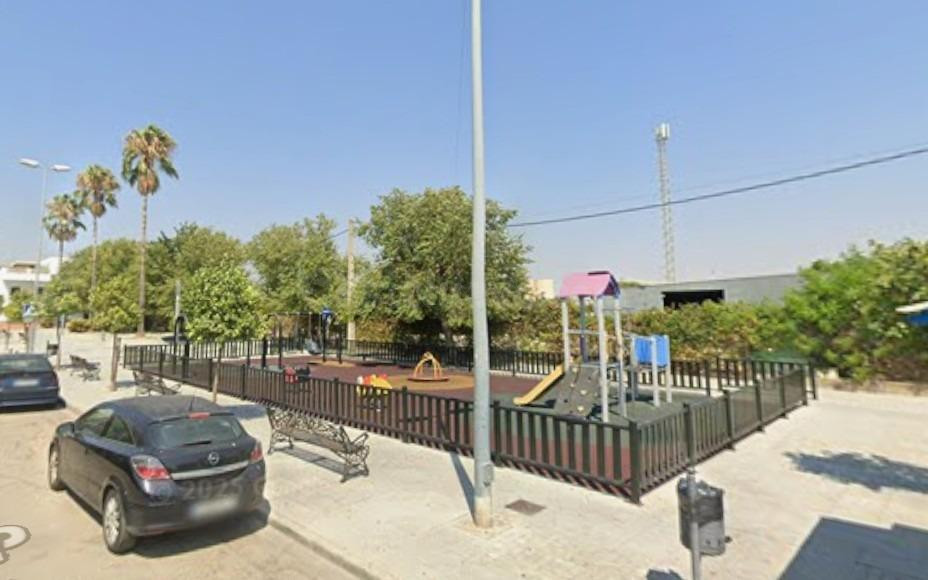 ADOSADO OCUPADO EN SAN RAFAEL - ALCALÁ DE GUADAÍRA