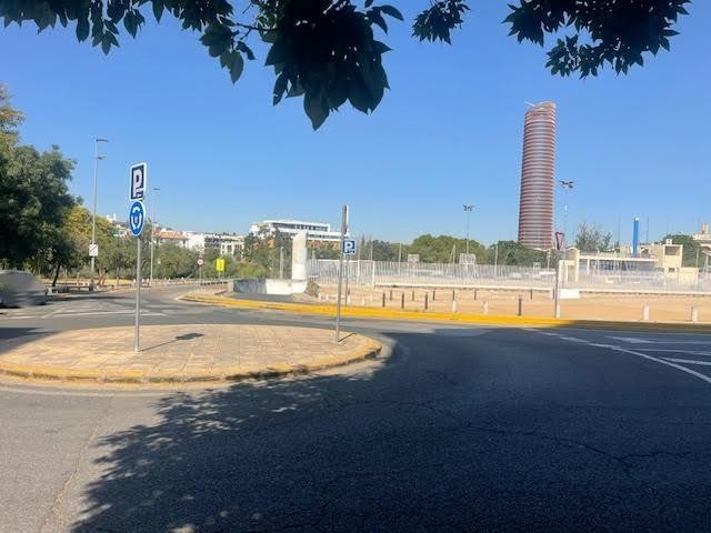 ALQUILER DE PISO EN ZONA ARENAL-CENTRO SEVILLA - foto 3