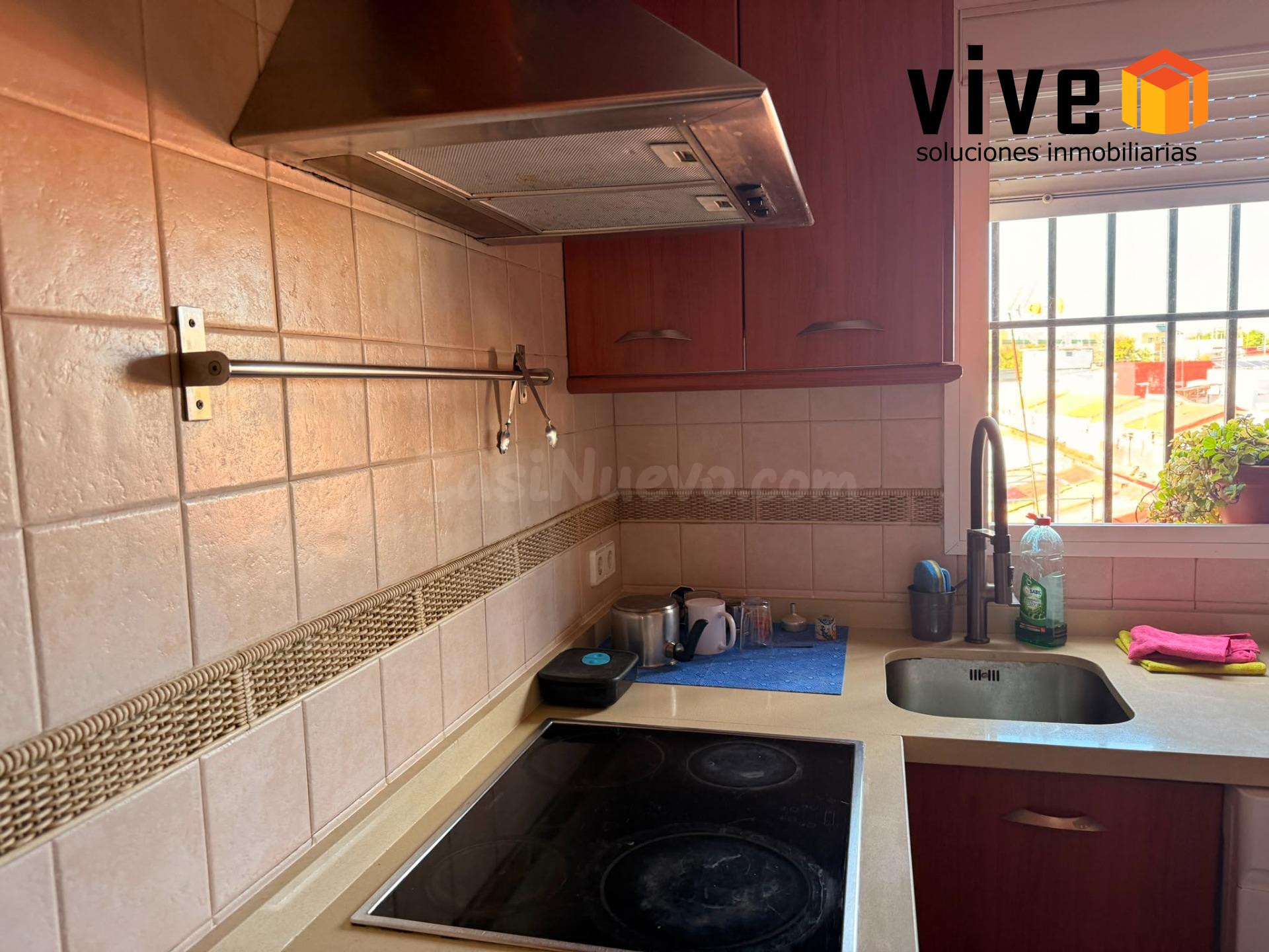 PISO REFORMADO MUY LUMINOSO, AMUEBLADO Y A 5 MINUTOS DEL MET - foto 4