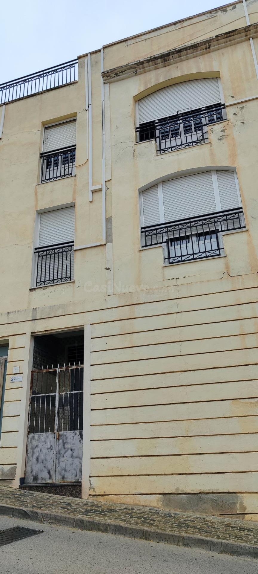 LOCAL EN SEMISÓTANO CON MÚLTIPLES POSIBILIDADES EN MACAEL (  - foto 2