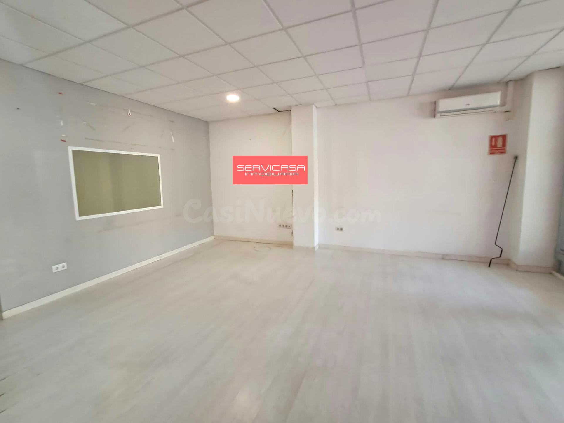 Se Vende Amplio Local Comercial en Quart de Poblet