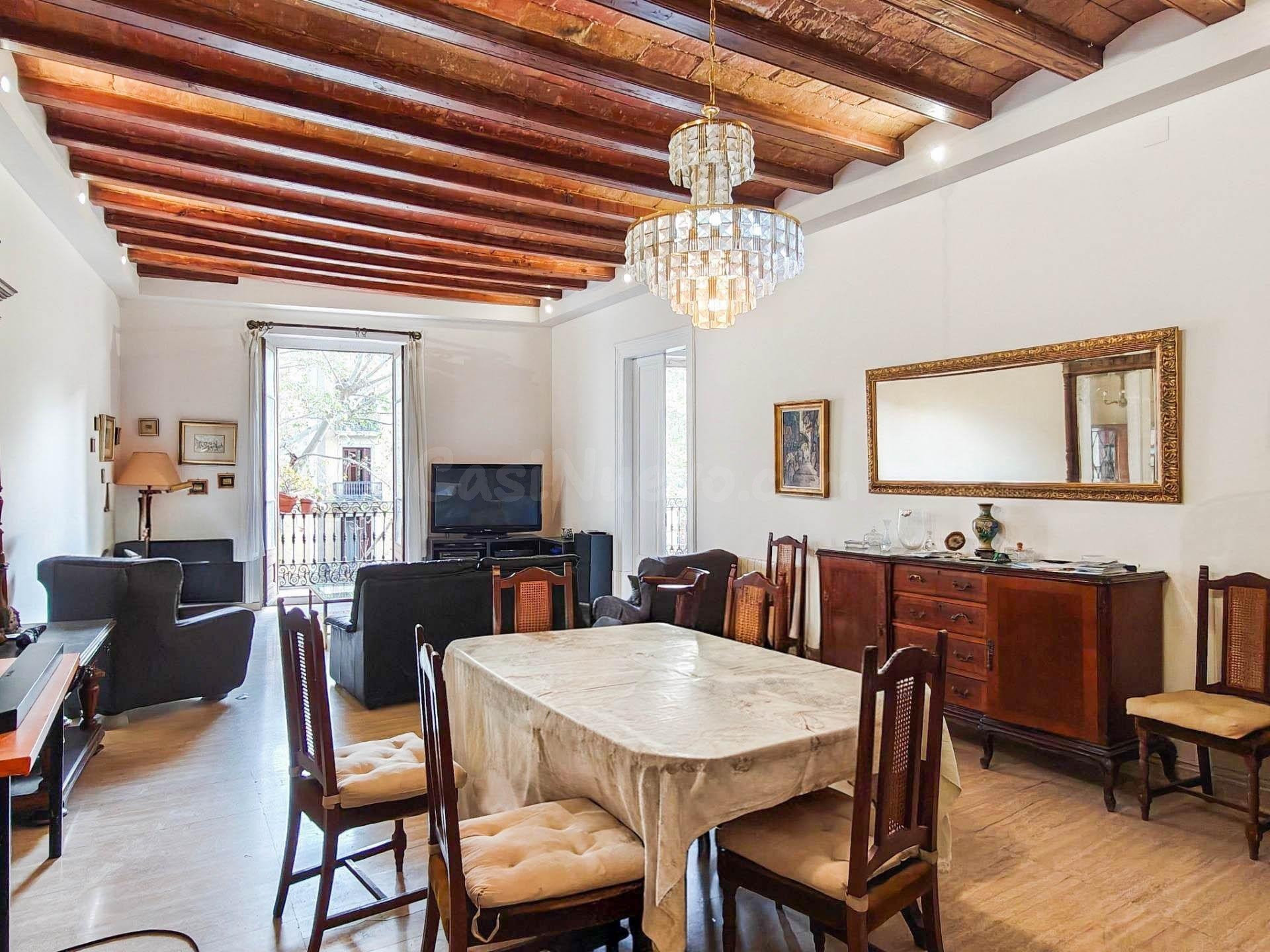 PISO SEÑORIAL EN VENTA EN PLENO CORAZÓN DE BARCELONA - foto 3