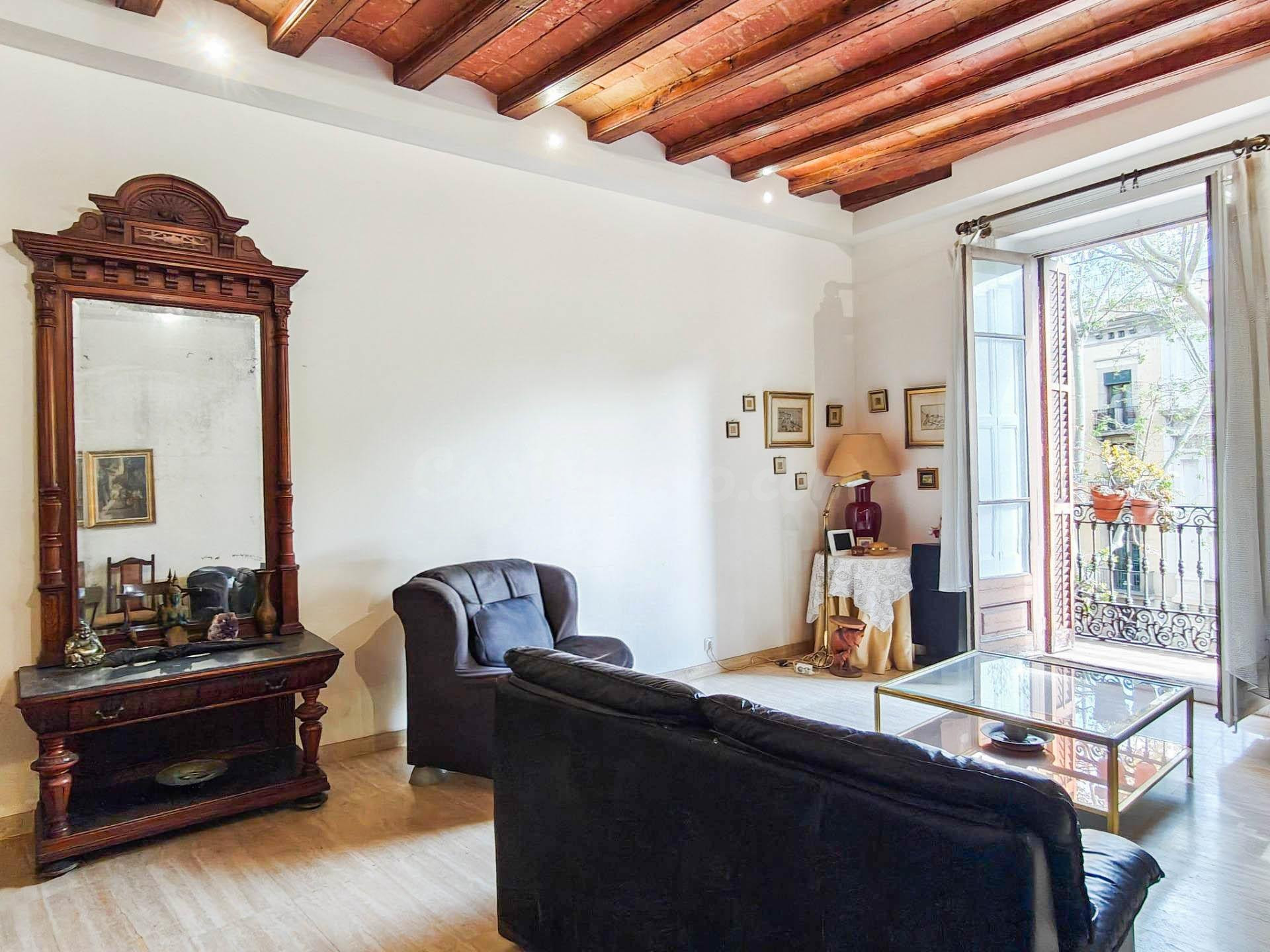 PISO SEÑORIAL EN VENTA EN PLENO CORAZÓN DE BARCELONA - foto 5