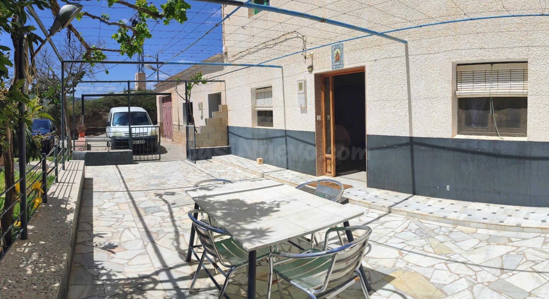 CASA DE CAMPO CON POSIBILIDADES DE DOBLE VIVIENDA EN ENTORNO - foto 3