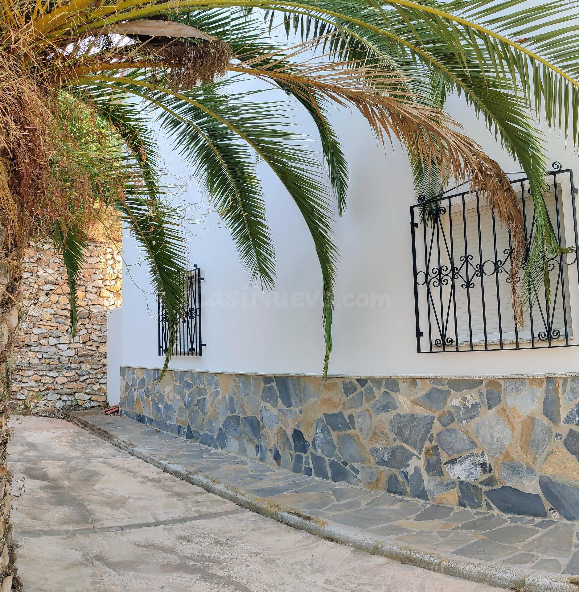 EN SERÓN , ALMERÍA. VENTA DE CASA CON 4 DORMITORIOS Y PLANTA - foto 5