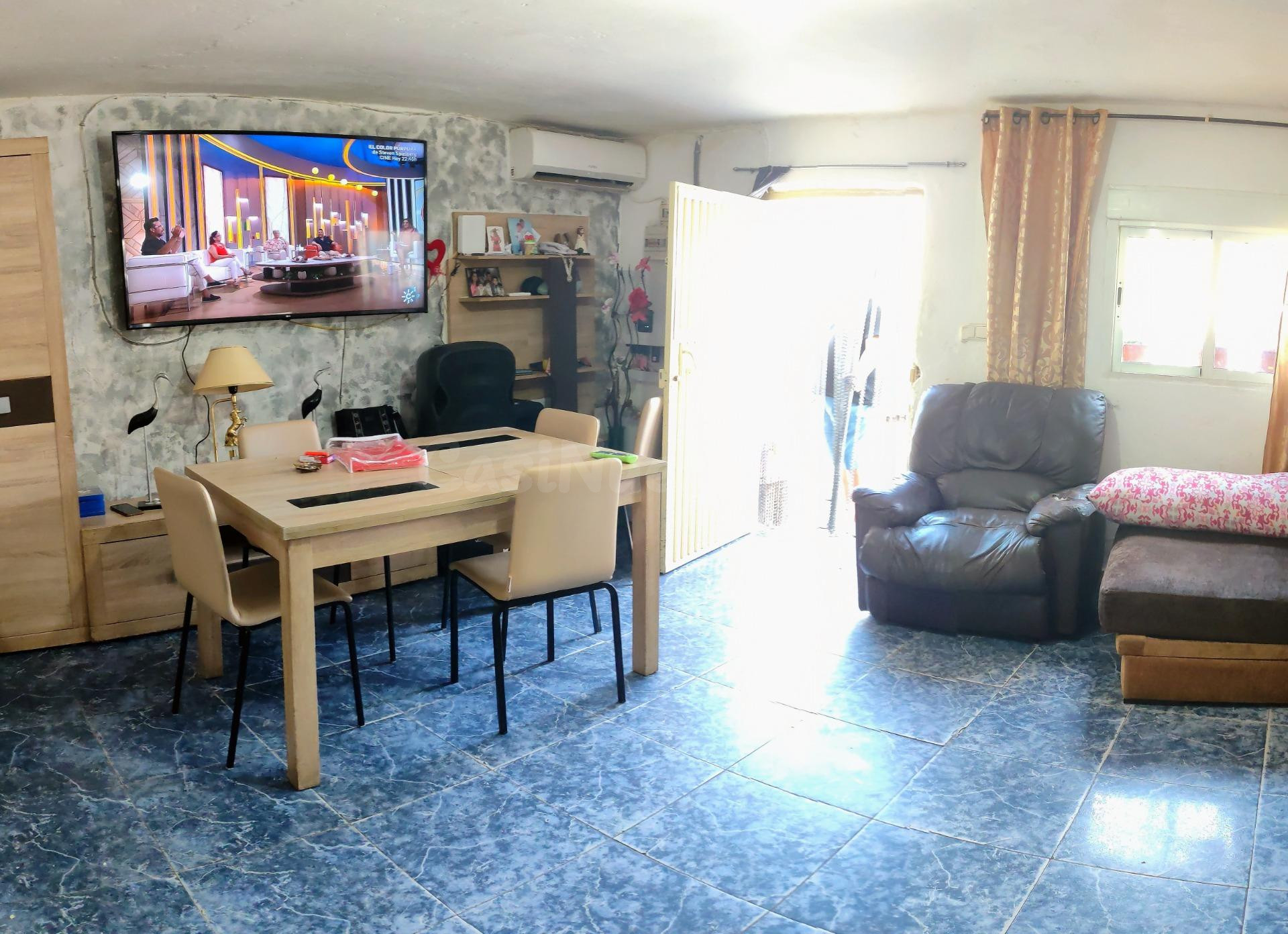 EN TÍJOLA, ALMERÍA. CASA CUEVA CON 3 DORMITORIOS Y DOS BAÑO. - foto 3