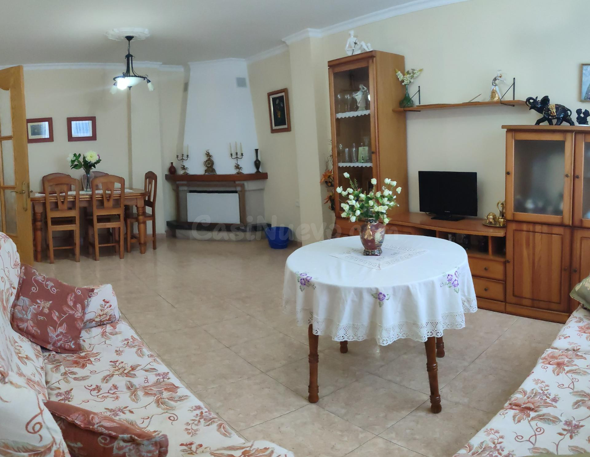 PRECIOSA CASA UNIFAMILIAR AMUEBLADA DE 300 METROS, 4 DORMITO - foto 5
