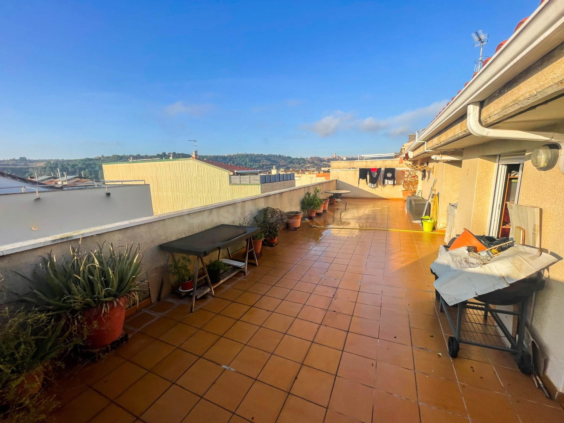 ÁTICO DÚPLEX EN VENTA CON AMPLIA TERRAZA EN OLESA DE MONTSER