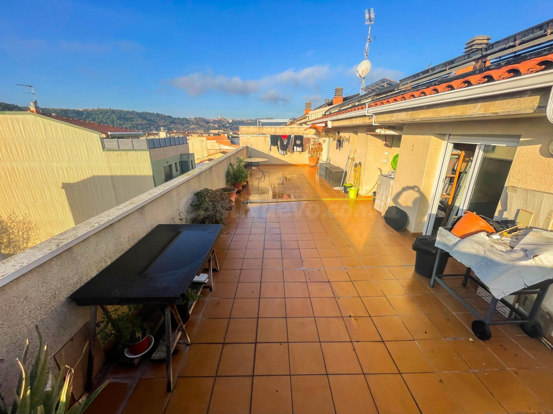 ÁTICO DÚPLEX EN VENTA CON AMPLIA TERRAZA EN OLESA DE MONTSER - foto 4