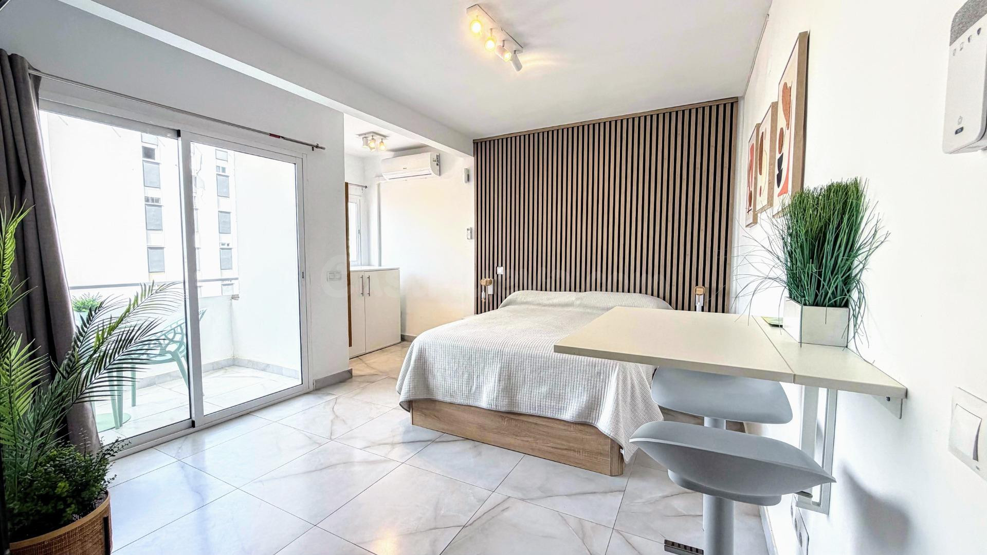 Estudio Reformado con Vistas al Mar en Torremolinos ✨ - foto 4