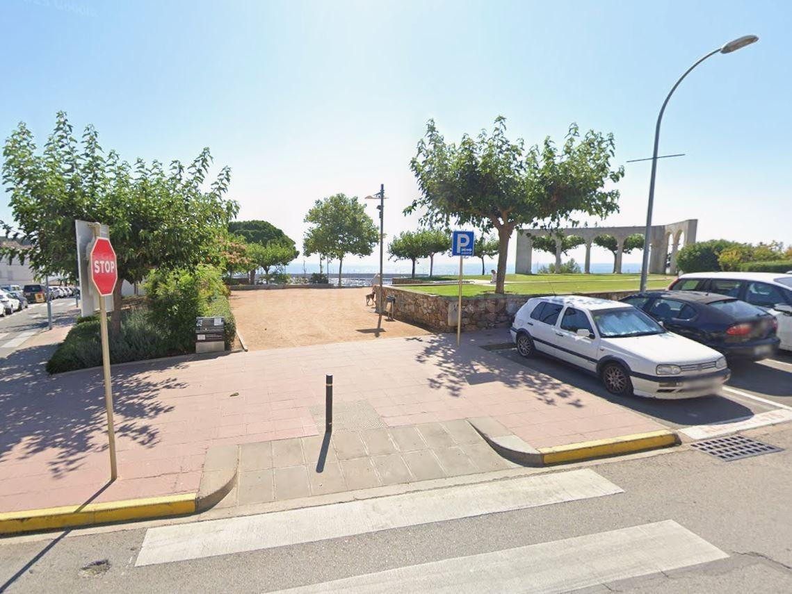 SOLAR PARA EDIFICAR VIVIENDAS EN SEGUNDA LINEA DE MAR, FRENT - foto 4