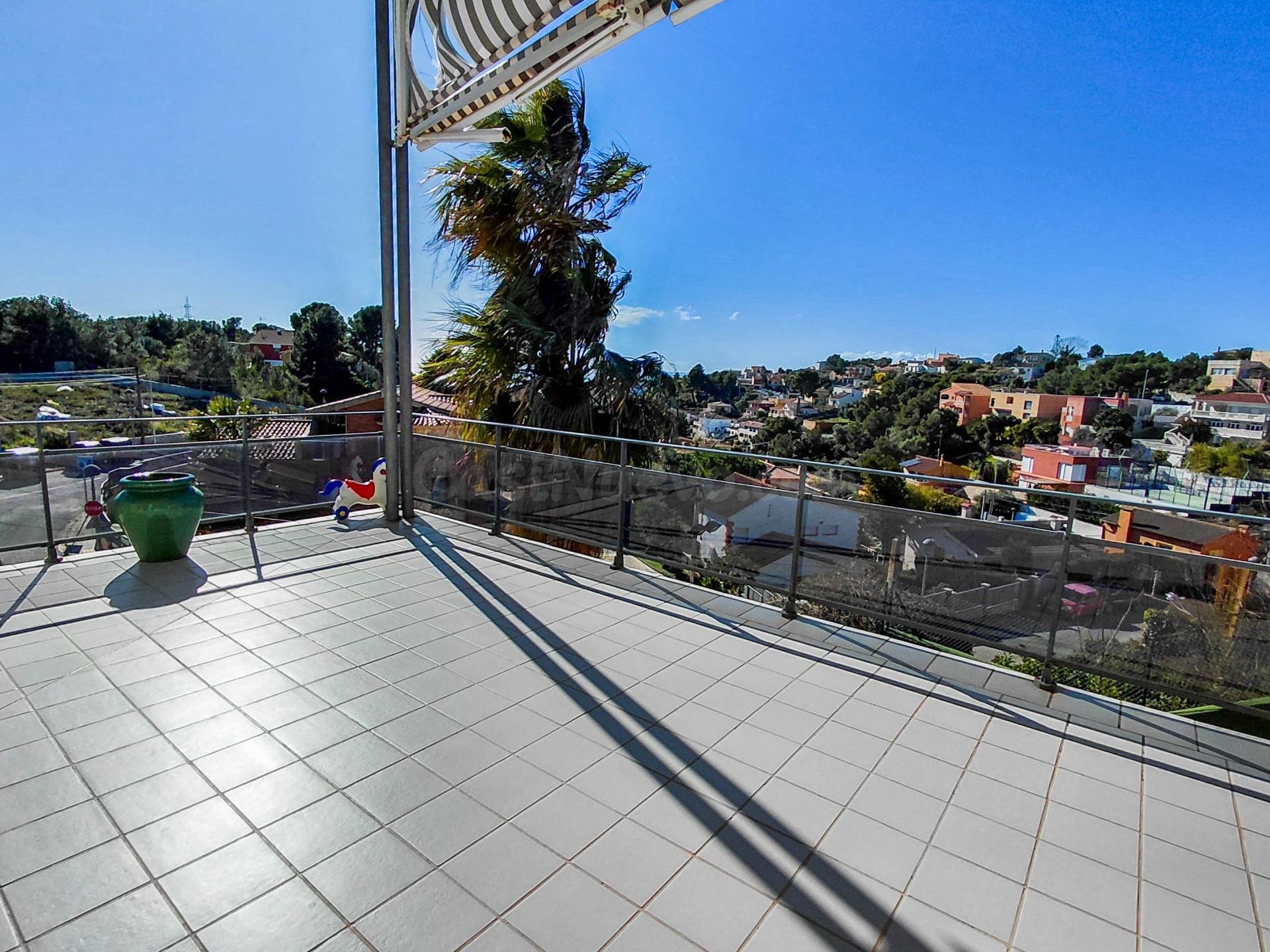 MAGNÍFICO CHALET A CUATRO VIENTOS EN VENTA EN SEGUR DE CALAF - foto 2