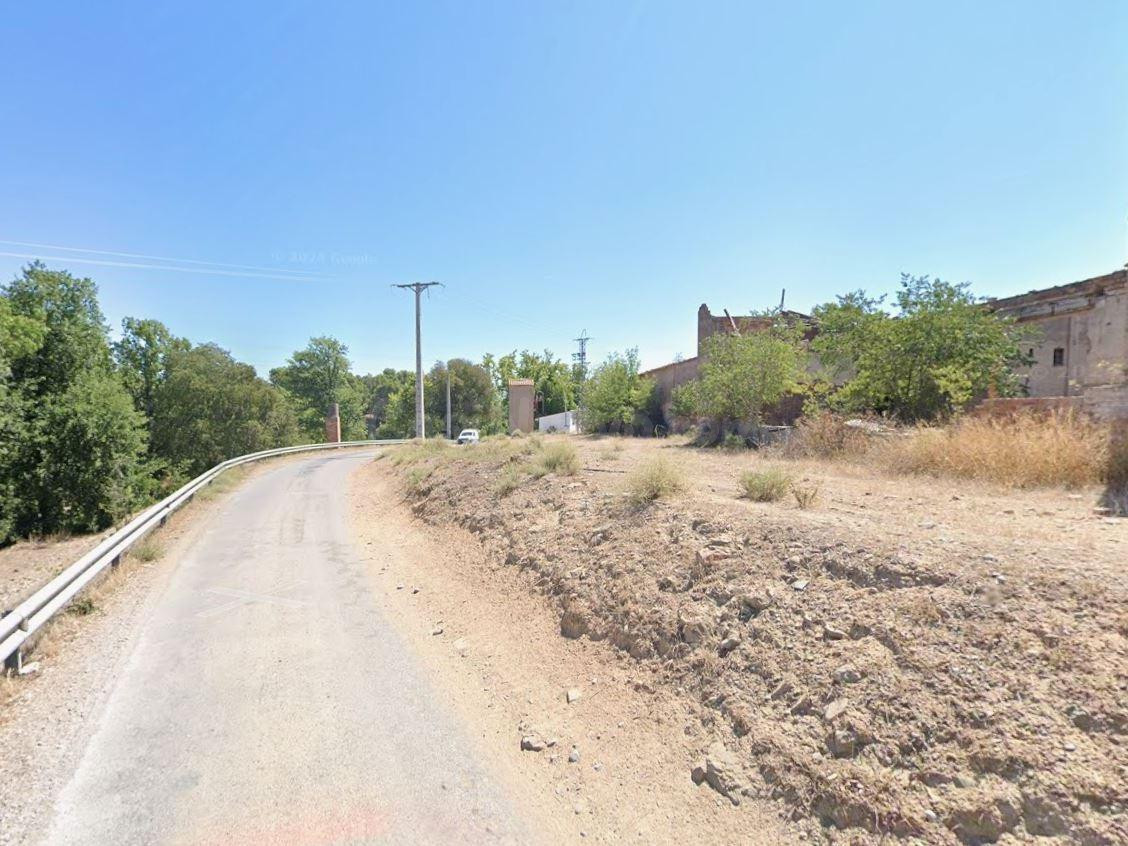 COMPLEJO DE TERRENOS Y EDIFICACIONES EN VENTA O ALQUILER JUNTO A LA A-2 EN LLEIDA