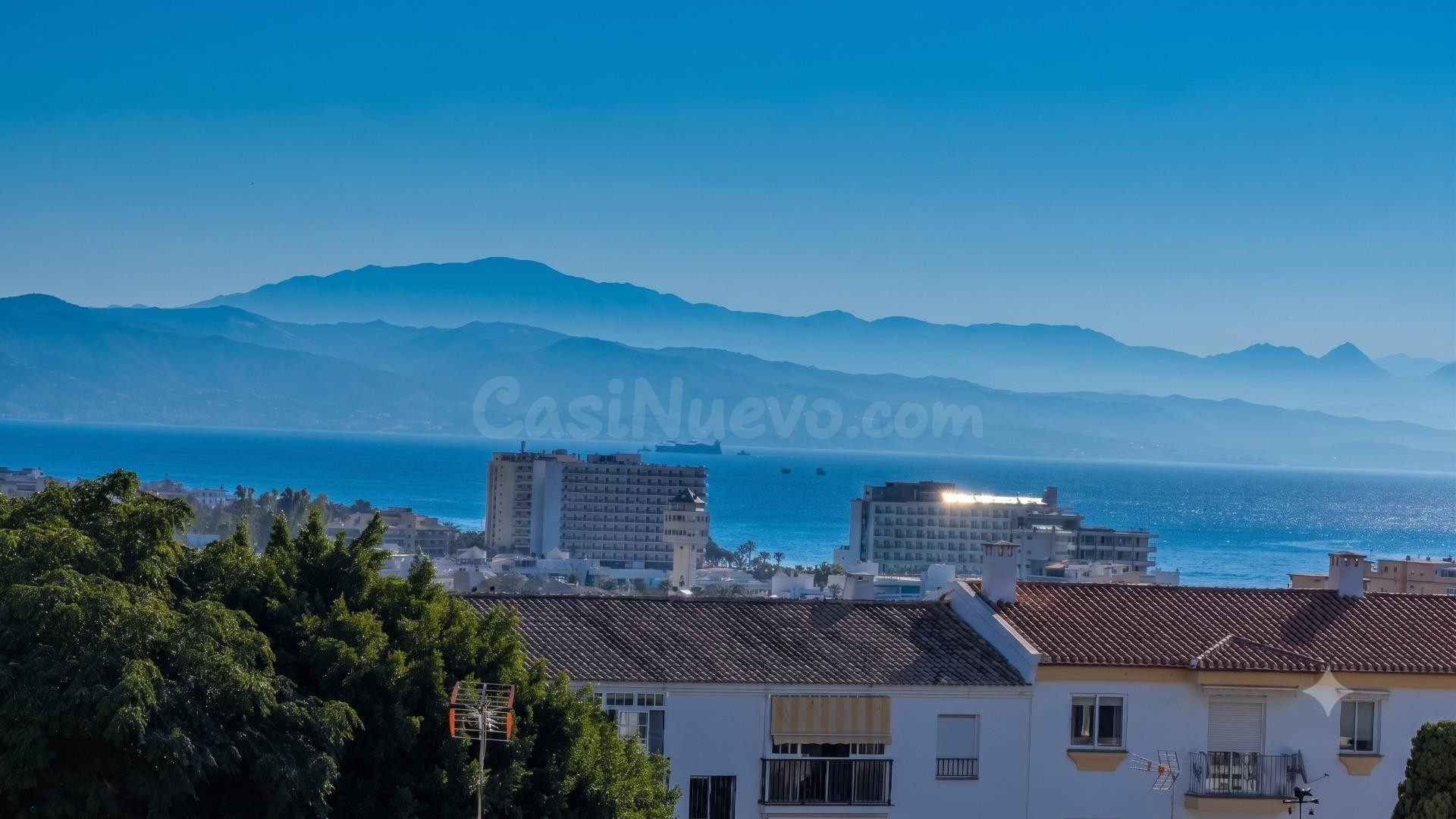 ¡Tu refugio en Torremolinos con vistas al mar! ✨ - foto 4