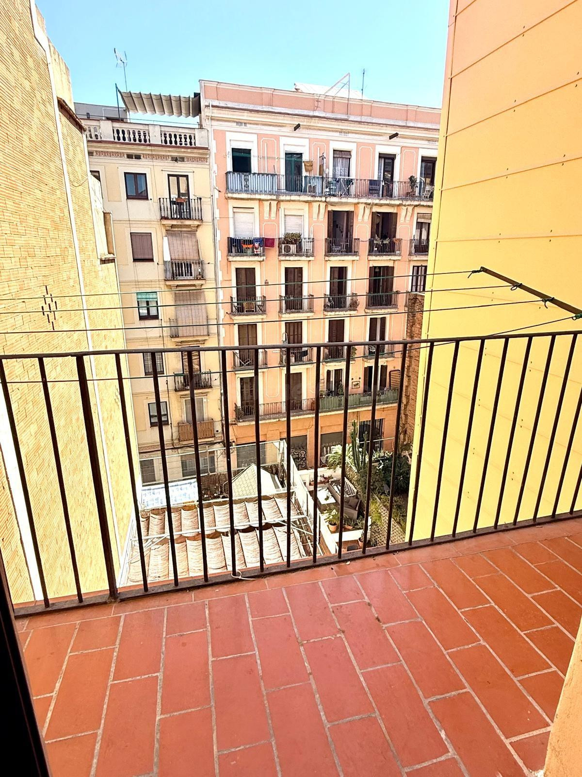 Precioso piso muy luminoso de 3 habitaciones - foto 3