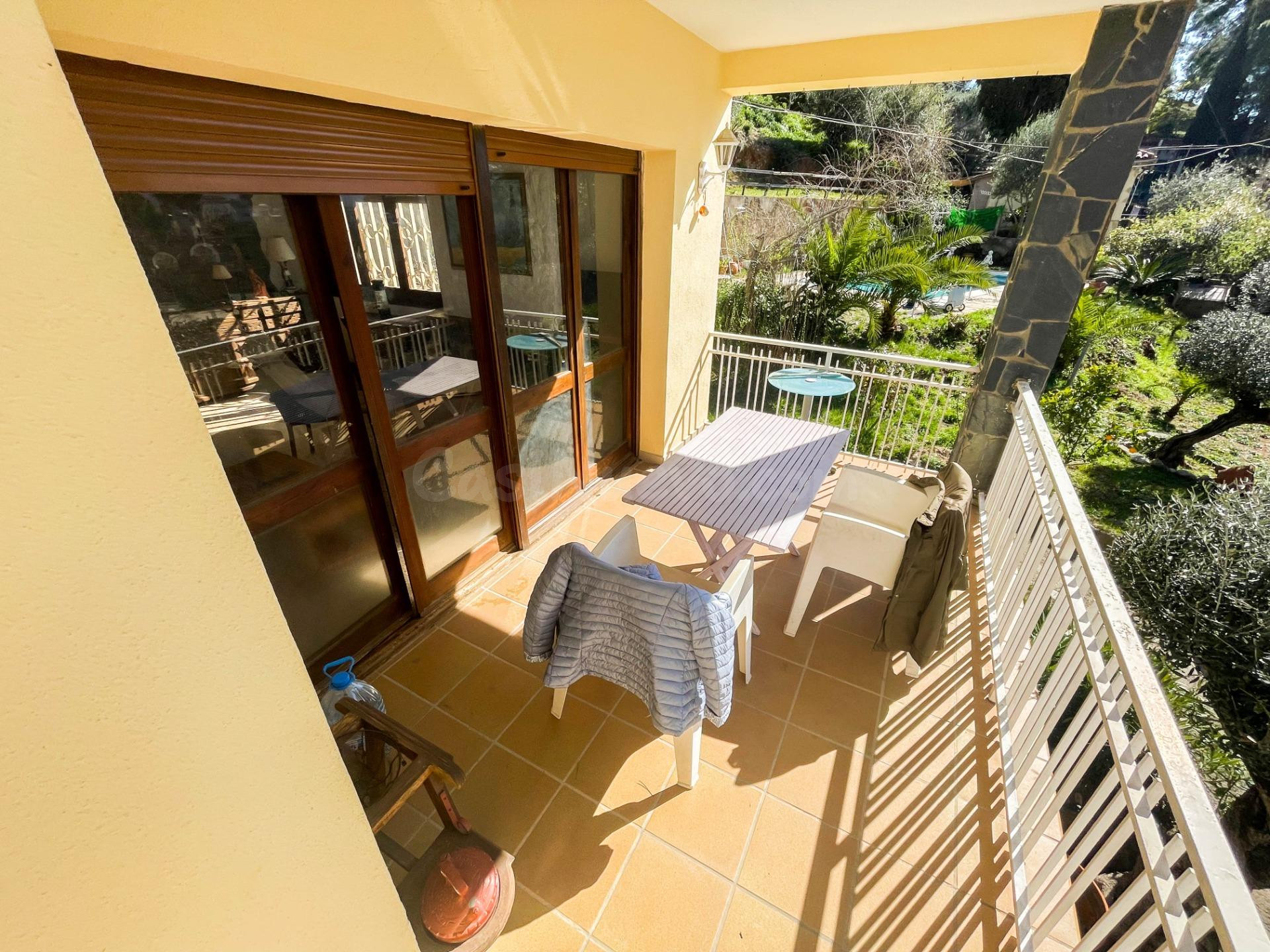 CASA EN VENTA EN URBANIZACIÓN LAS CARPAS – Abrera - foto 4