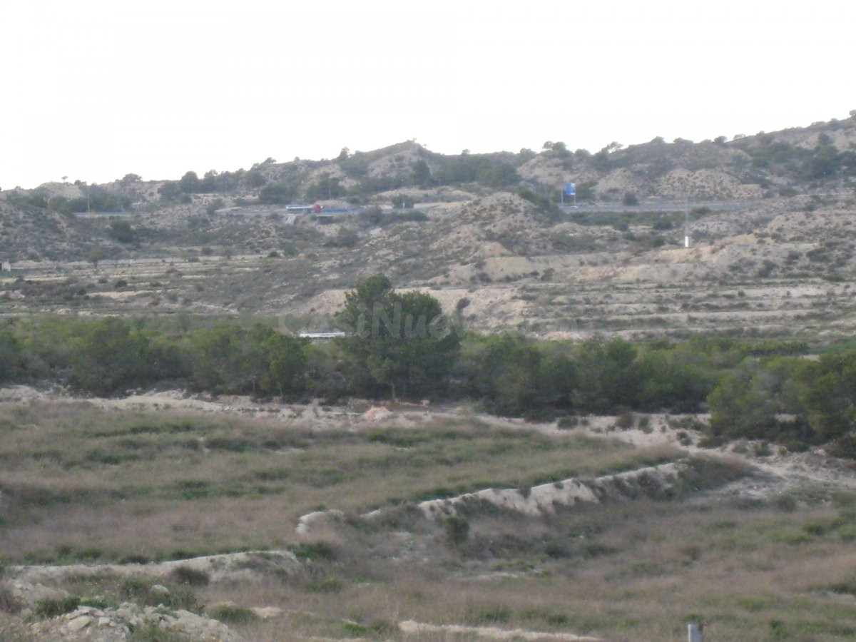 Se vende parcela rústica de 45.629 m2 en El Rebolledo.