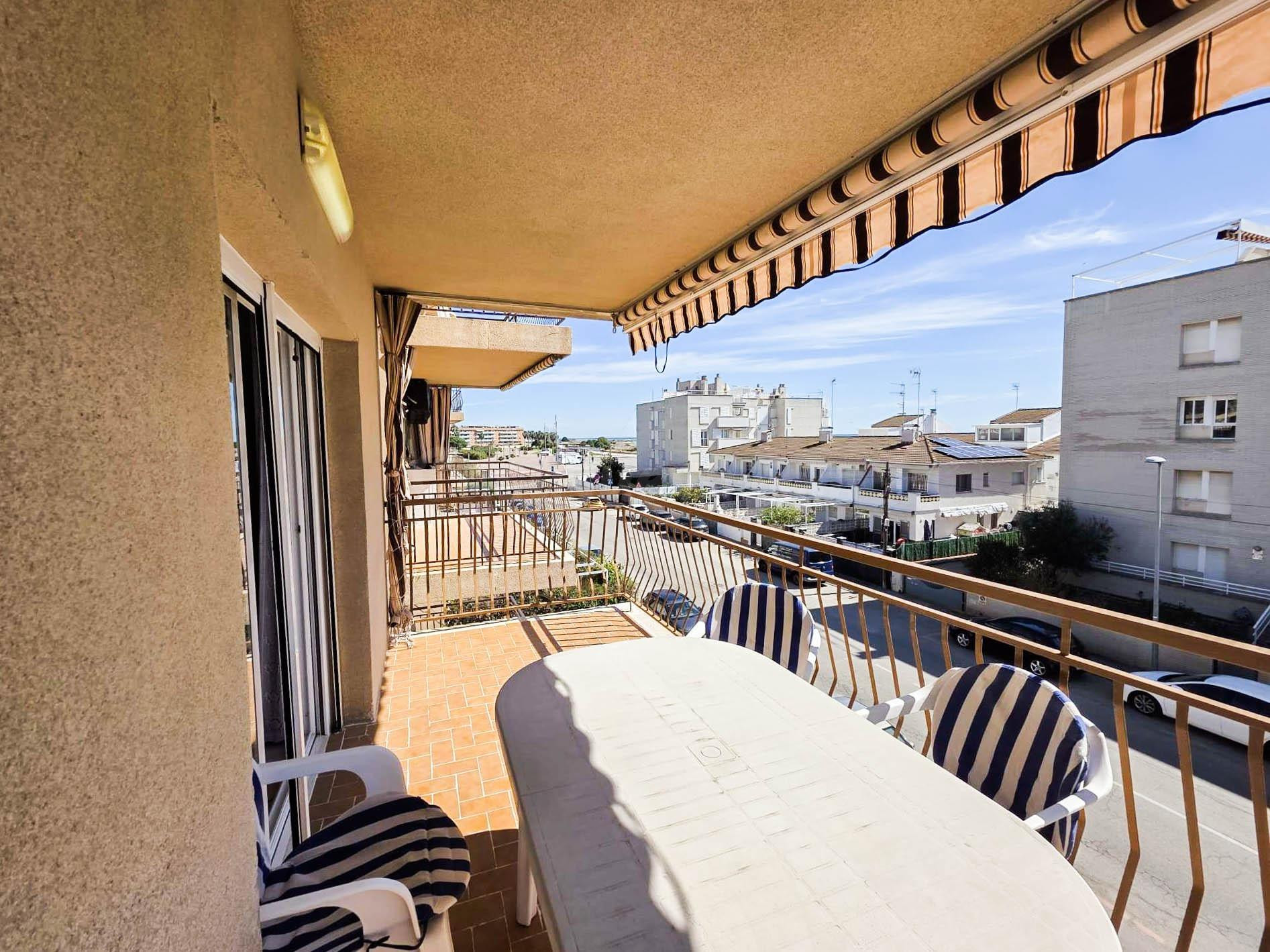 BONITO APARTAMENTO EN VENTA A 50 METROS DEL MAR EN Cunit - foto 4