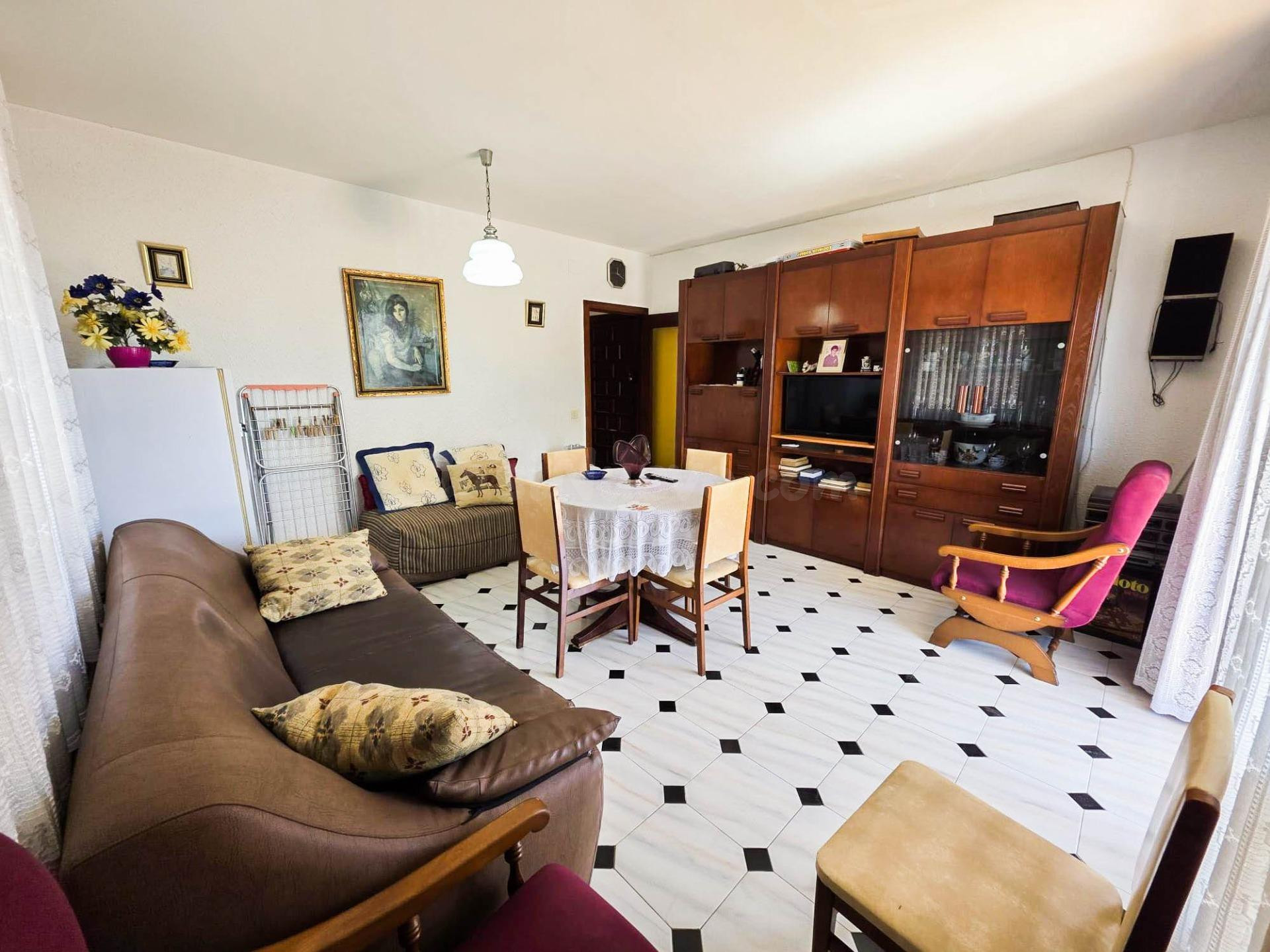 BONITO APARTAMENTO EN VENTA A 50 METROS DEL MAR EN Cunit - foto 5