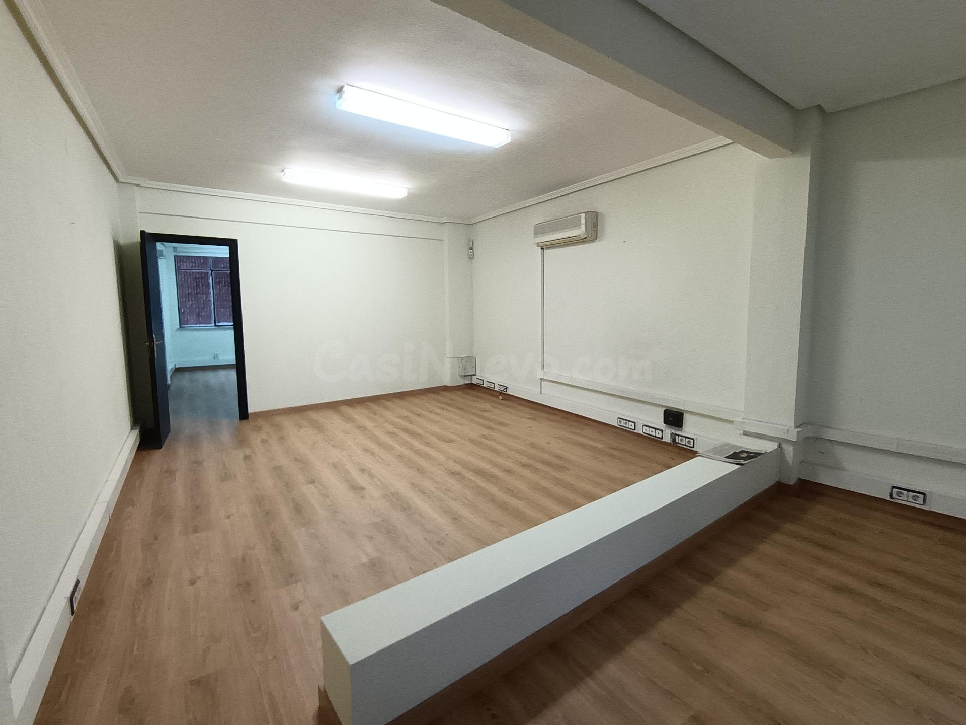 Oficina 74m² en alquiler - Centro - foto 4