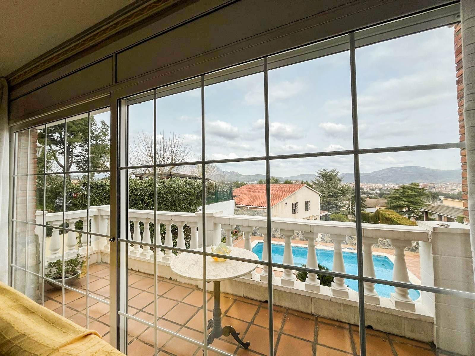 PRECIOSO CHALET A LA VENTA EN ESPARREGUERA - URB CAN RIAL  ( - foto 3