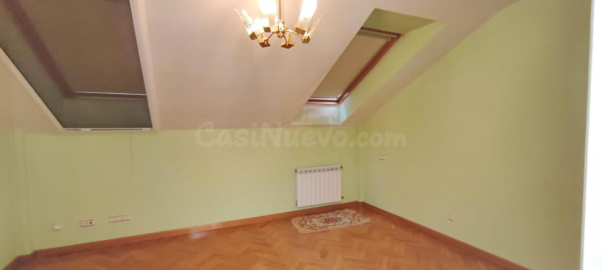 Casa Adosada en el Corazón de Valladolid - foto 4