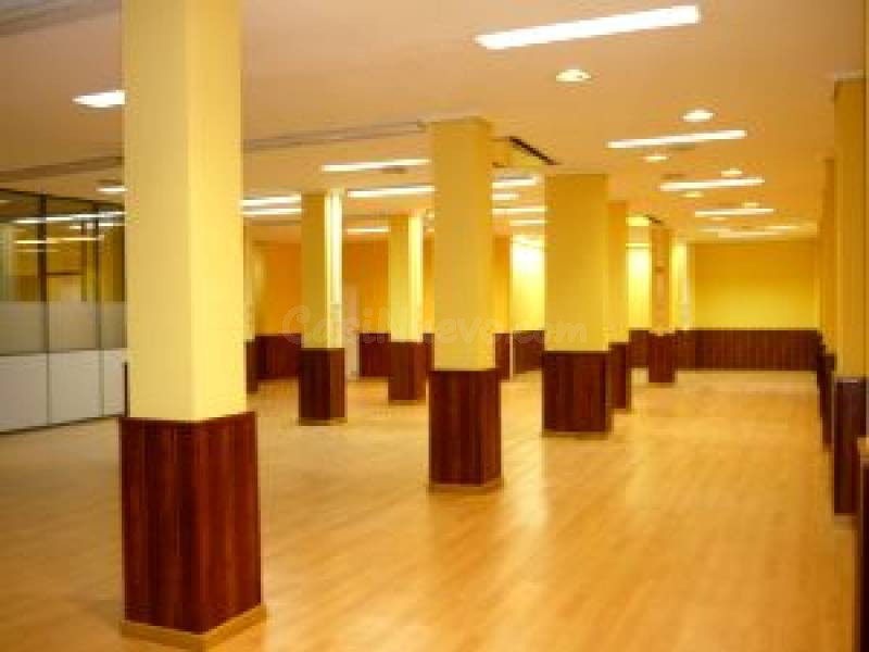 Local comercial en alquiler - La Circular - foto 3