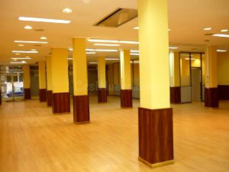 Local comercial en alquiler - La Circular - foto 4