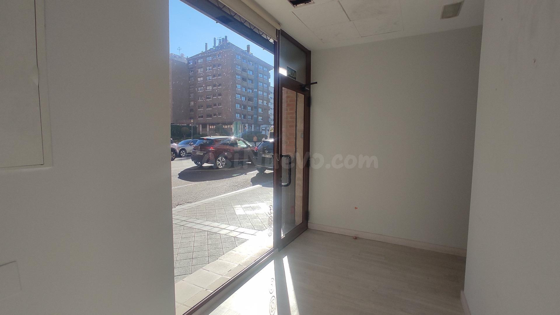 Local comercial 70m² en alquiler - Paseo Zorrilla - foto 4