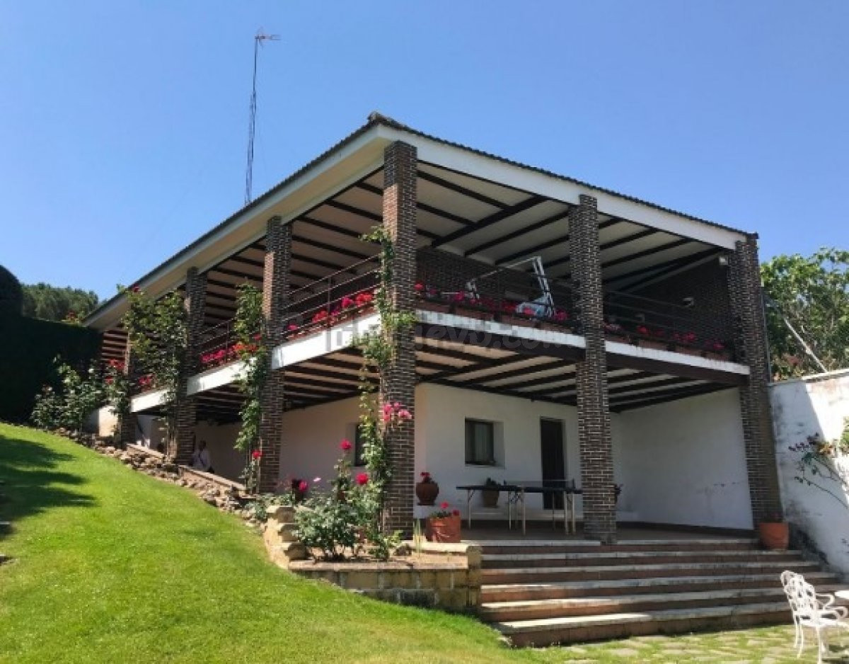 Chalet 6 habitaciones 652m² en venta - Tudela de duero
