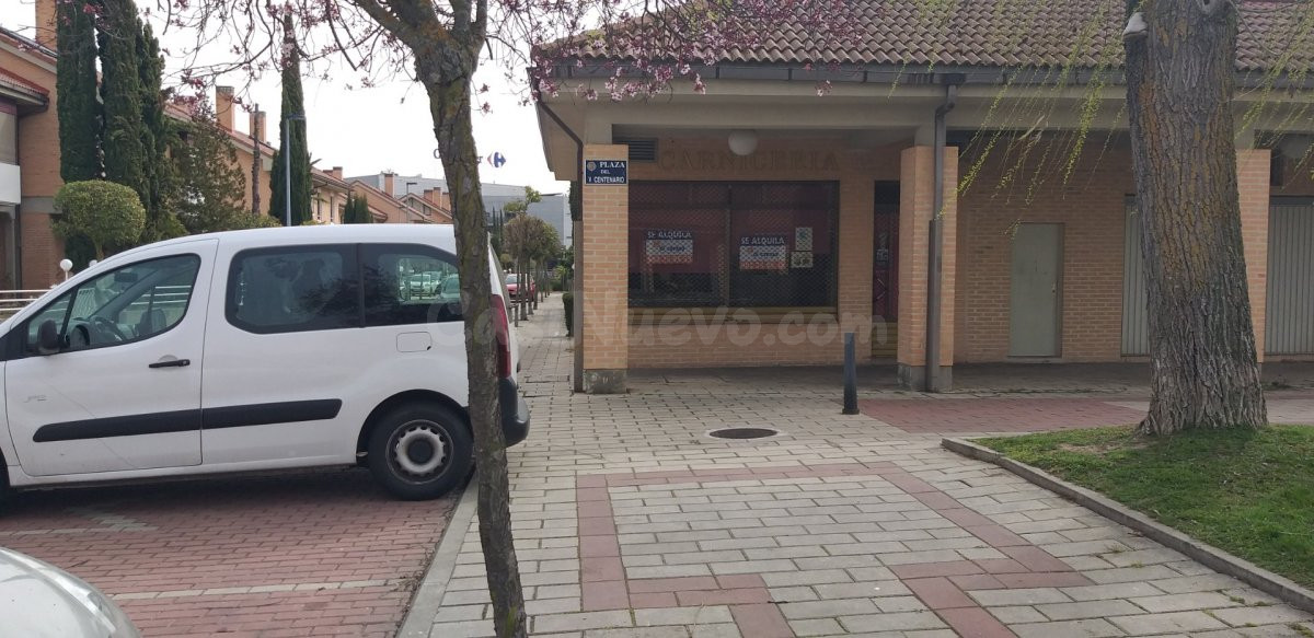 LOCAL INSTALADO EN PLAZA V CENTENARIO (VALLADOLID)