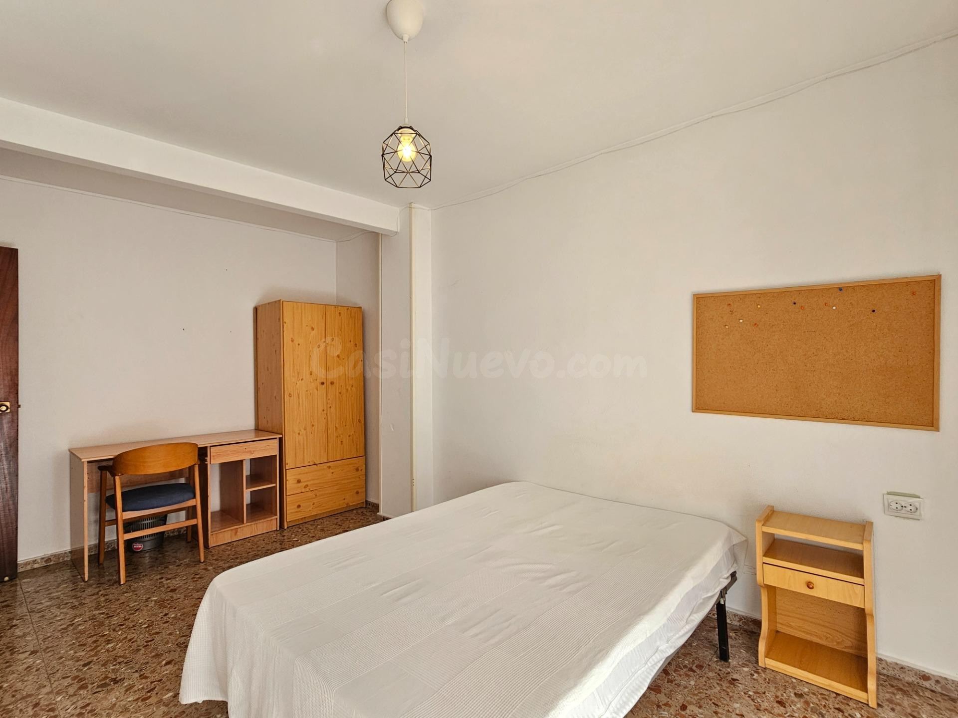 PISO PARA ESTUDIANTES DE 4 habitaciones EN EL CENTRO DE SAN VICENTE DEL RASPEIG