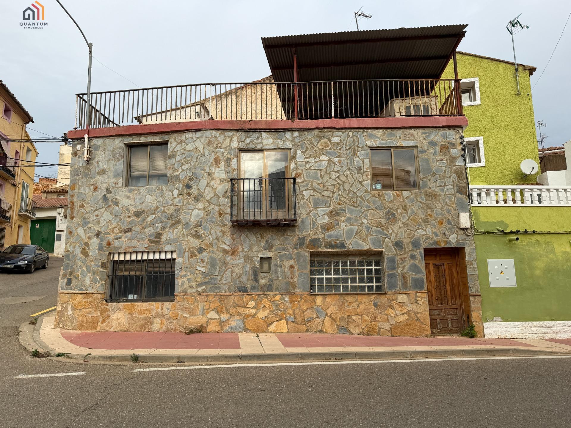 CASA EN AGUARÓN