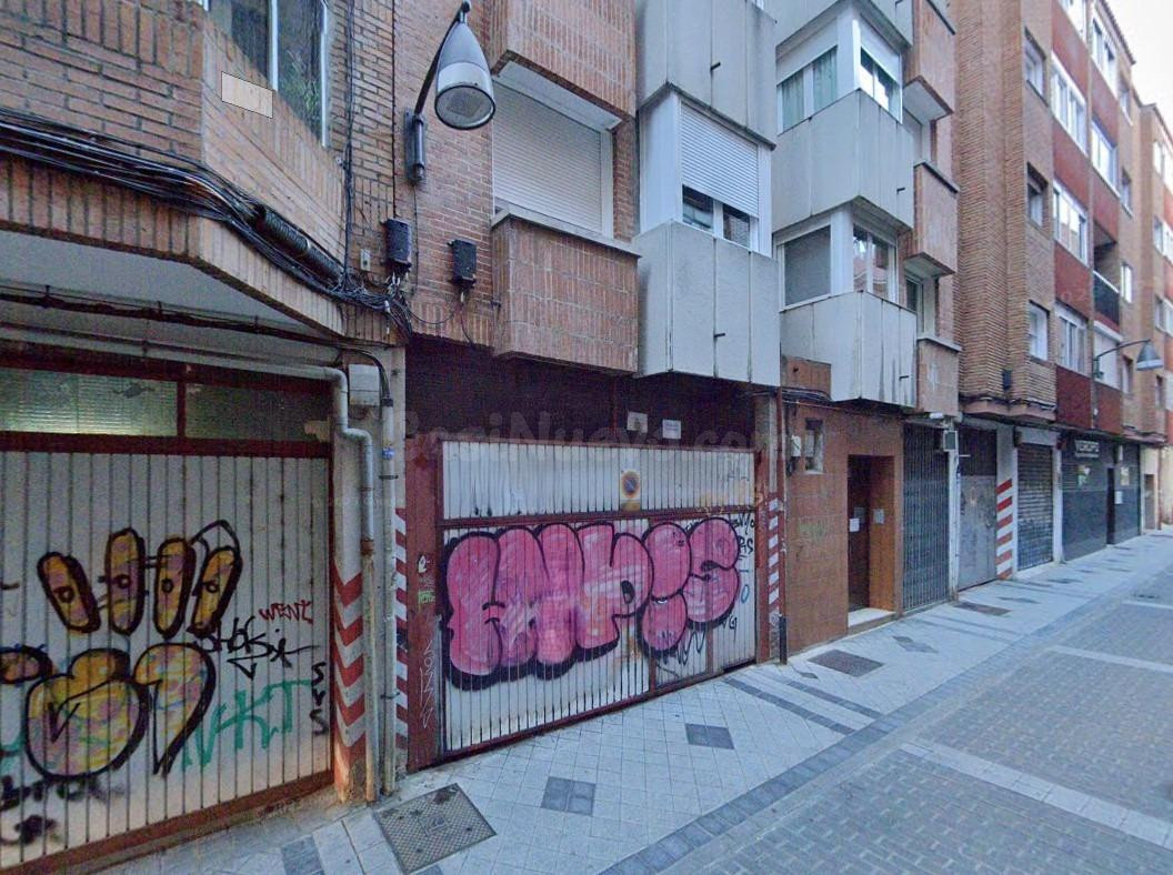 Garaje 15m² en alquiler - Centro