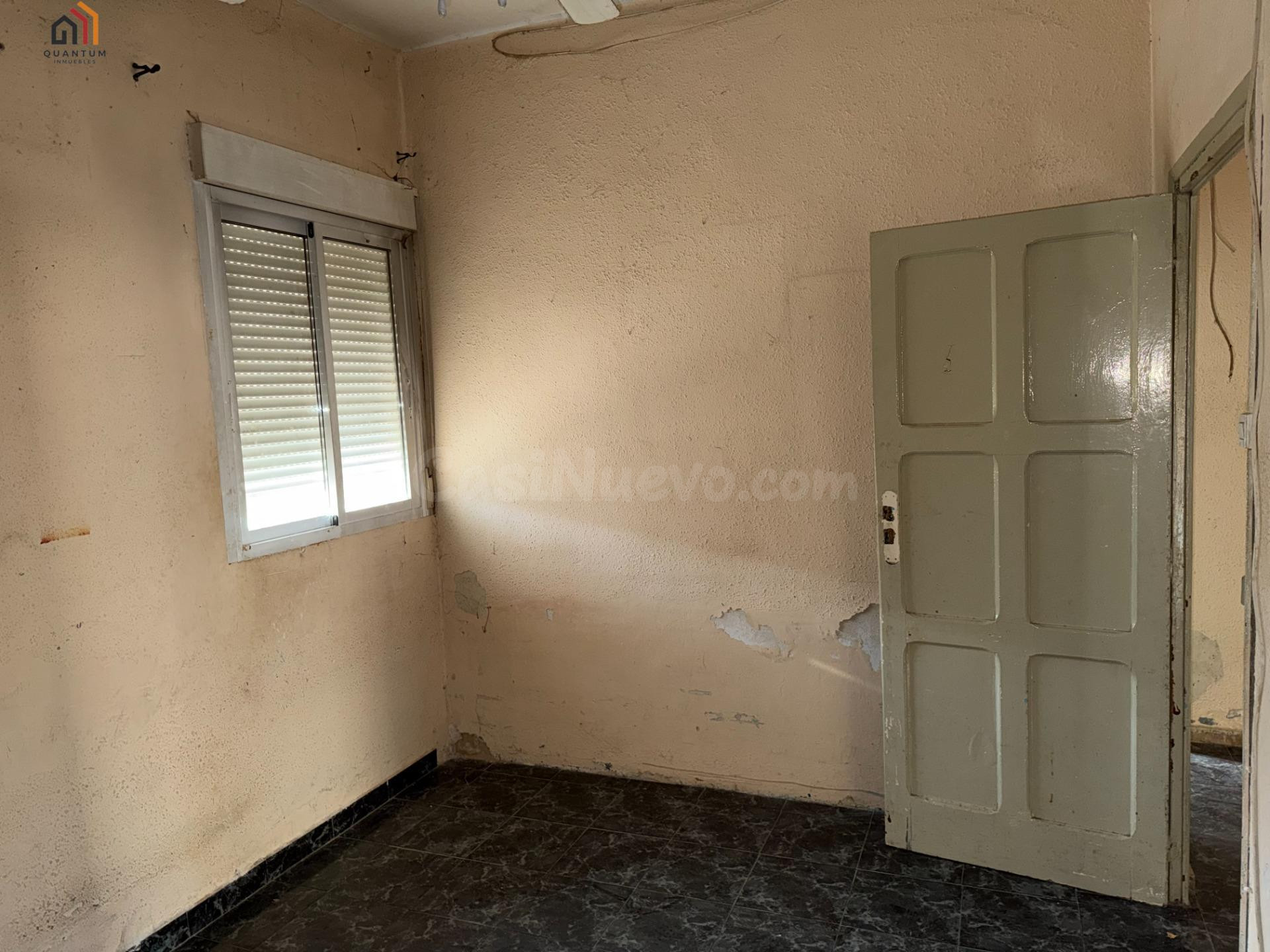 Planta baja con patio y entrada propia, tu lienzo en Zuera - foto 5