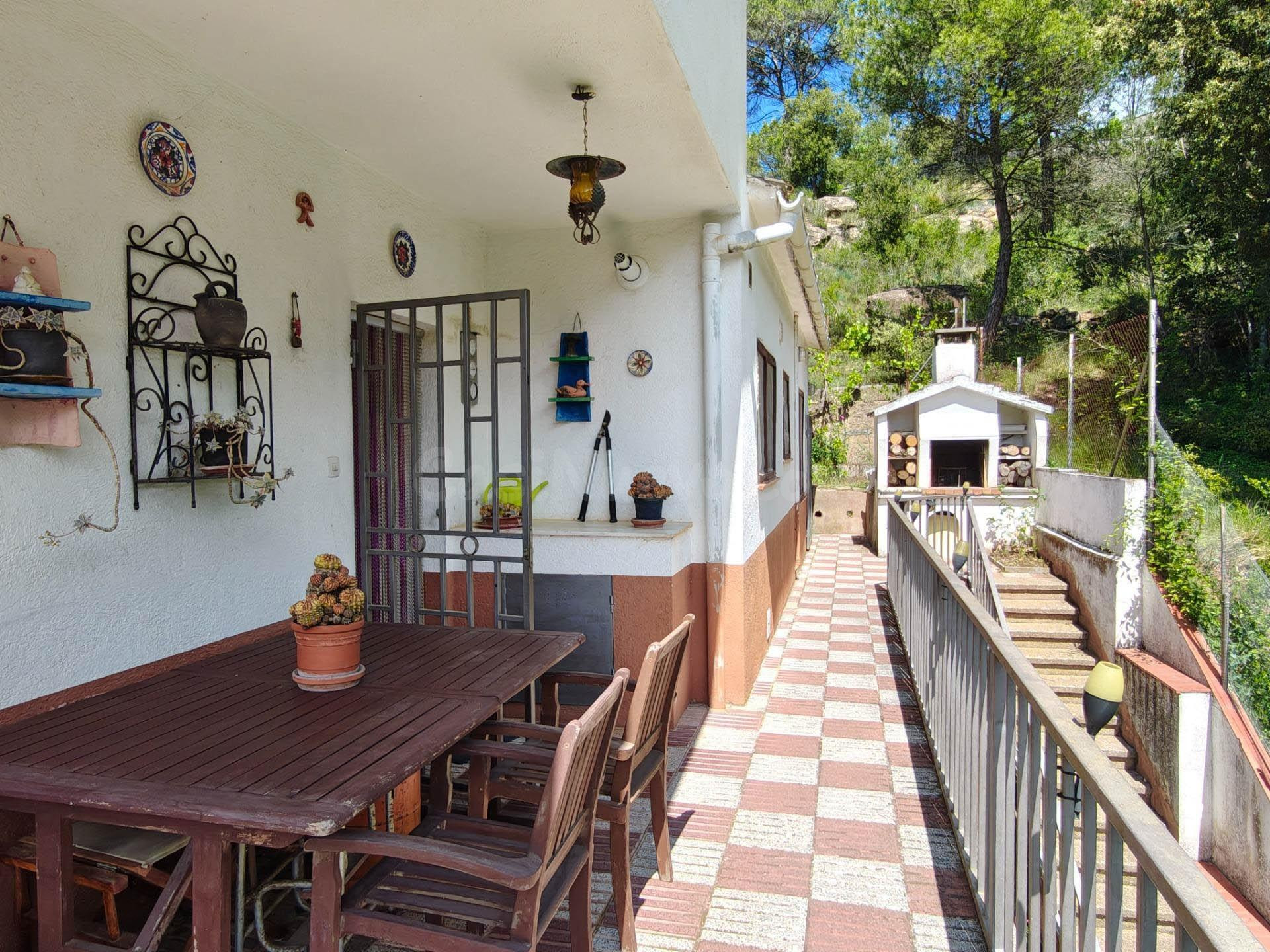 CASA UNIFAMILIAR, CON DOS VIVIENDAS, EN VENTA A 4 VIENTOS, C - foto 4