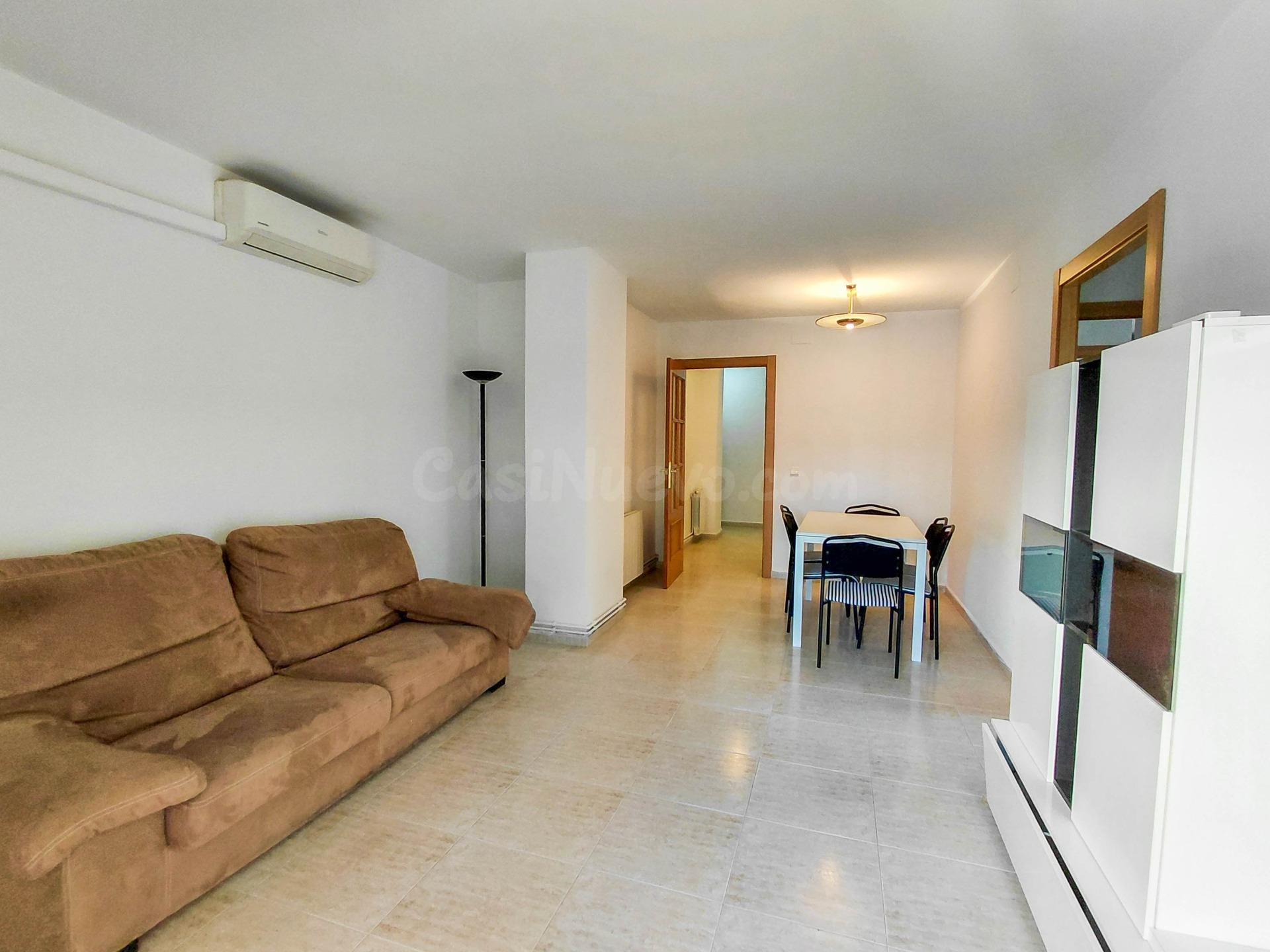 Precioso piso con piscina en venta en Segur de Calafell - foto 3