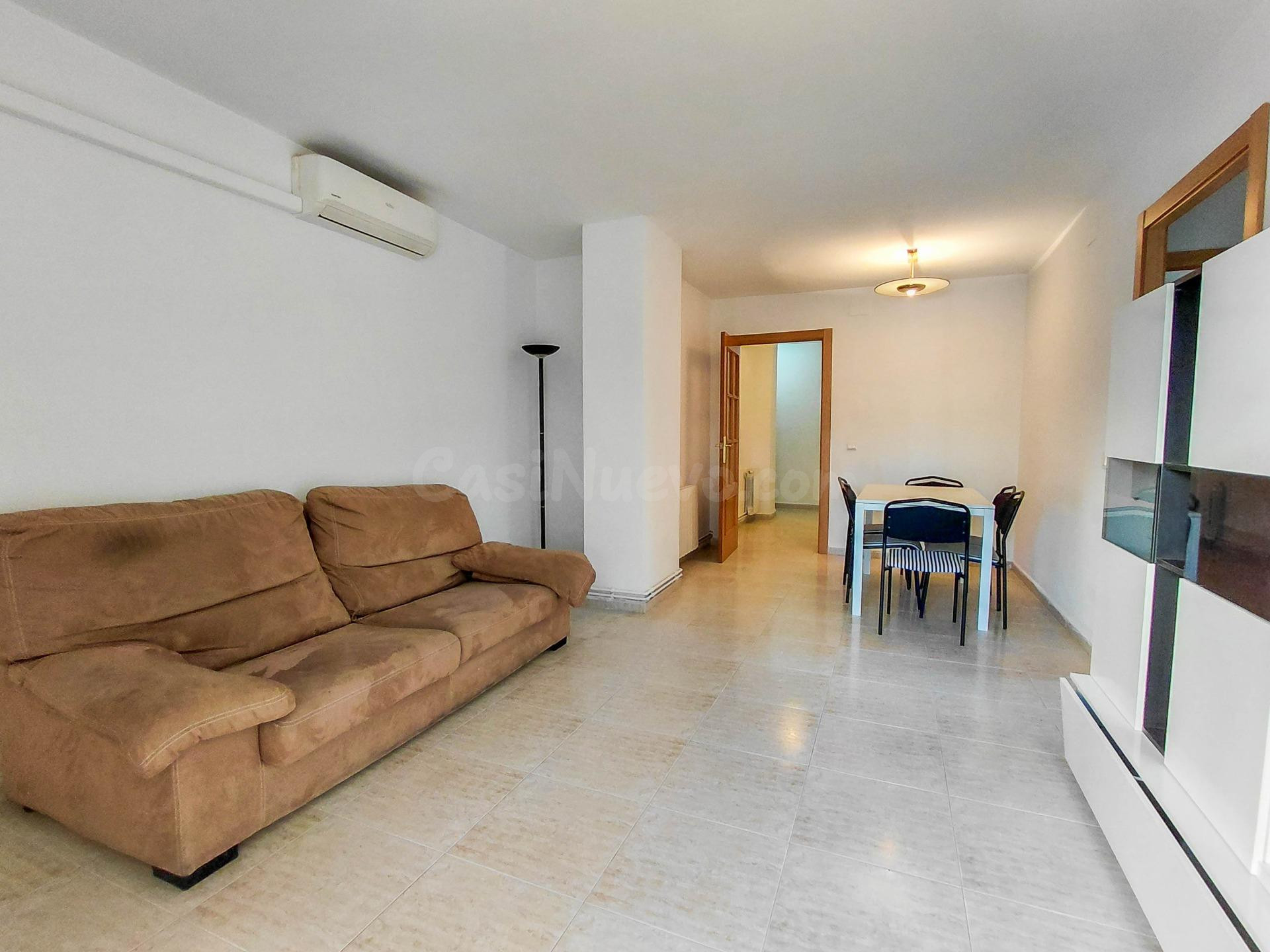 Precioso piso con piscina en venta en Segur de Calafell - foto 4