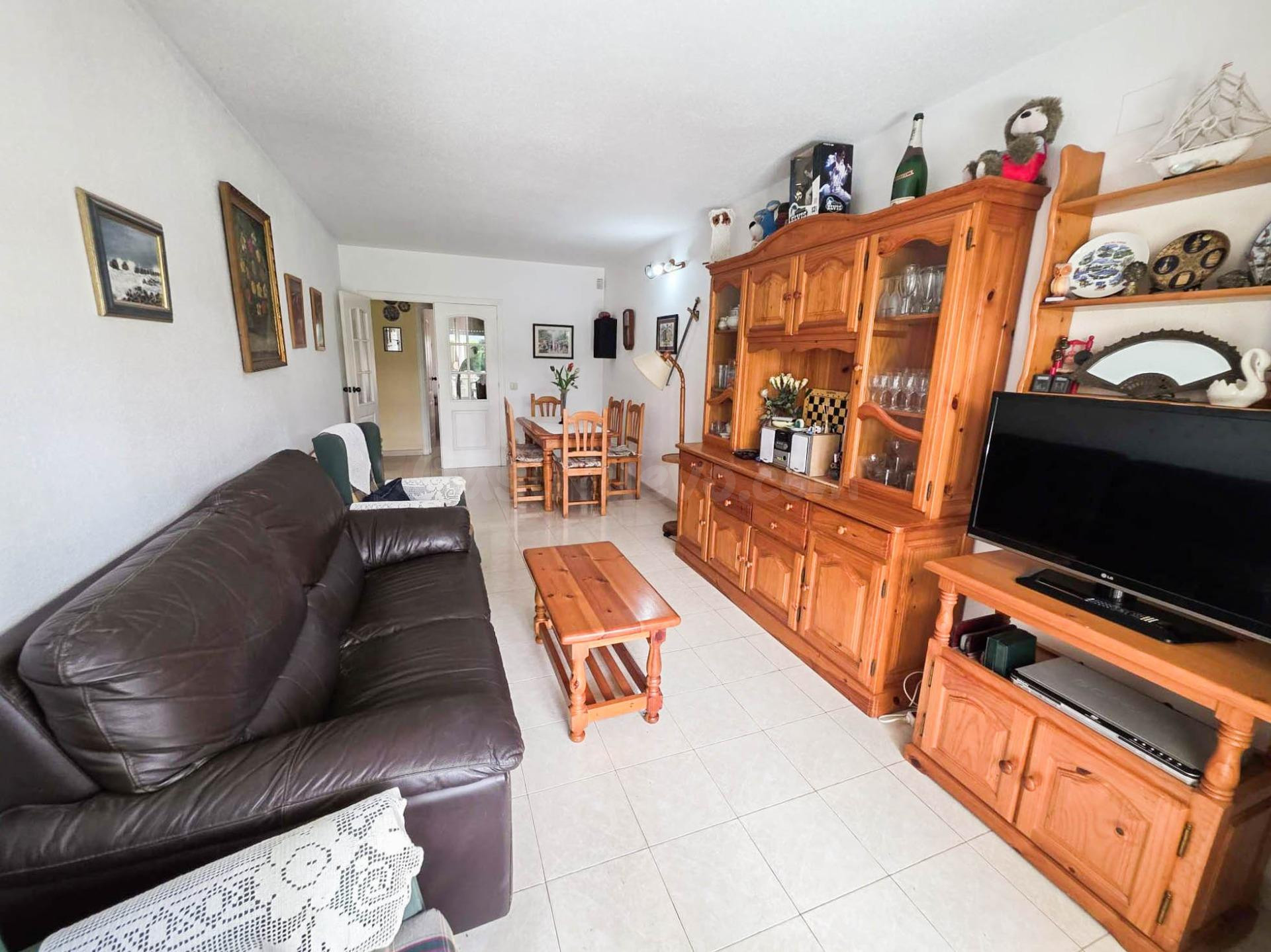Planta baja en venta en segunda línea de mar en Cunit - foto 5